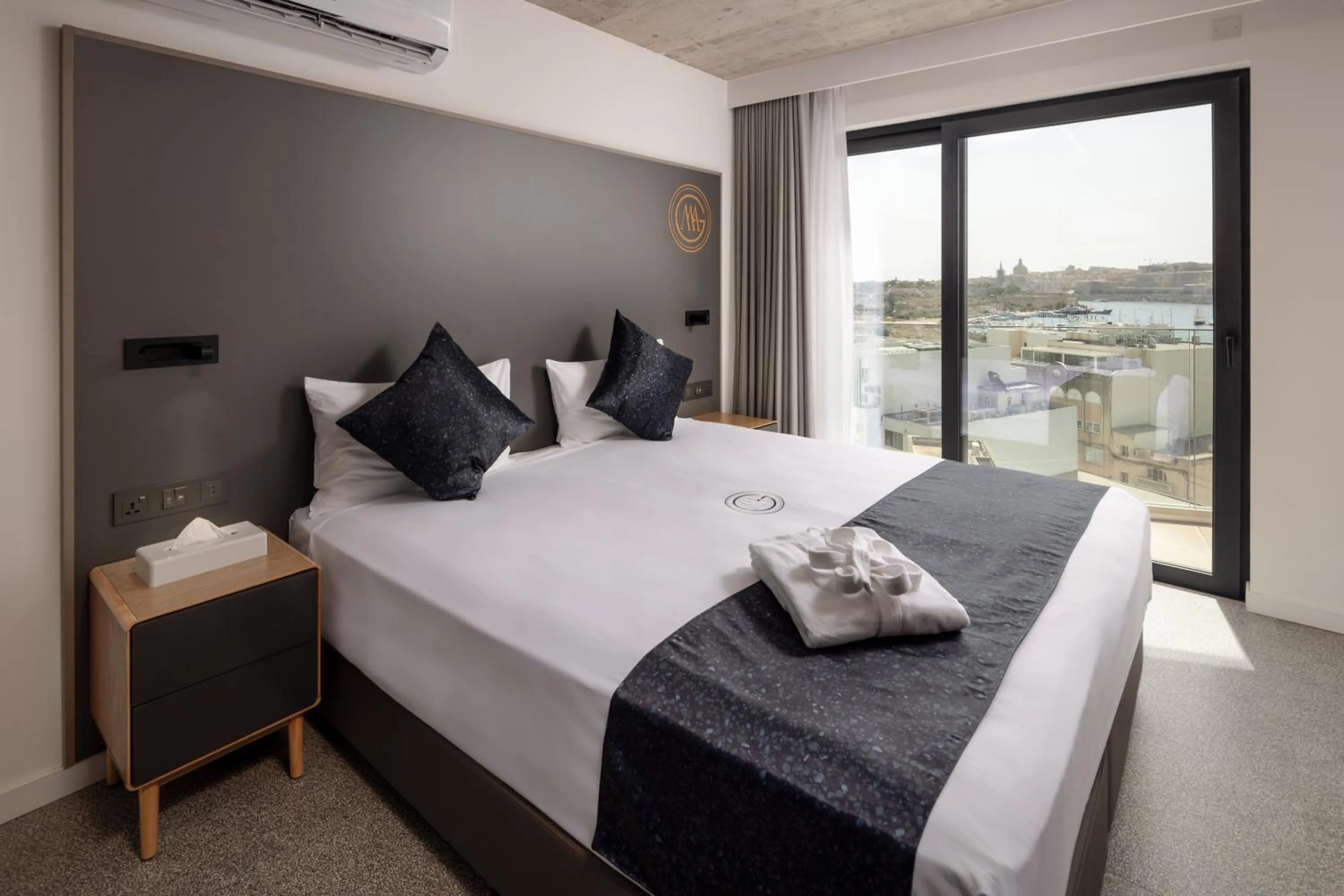 Family Suite with Harbor View in Grands Suites Hotel and Spa Sliema