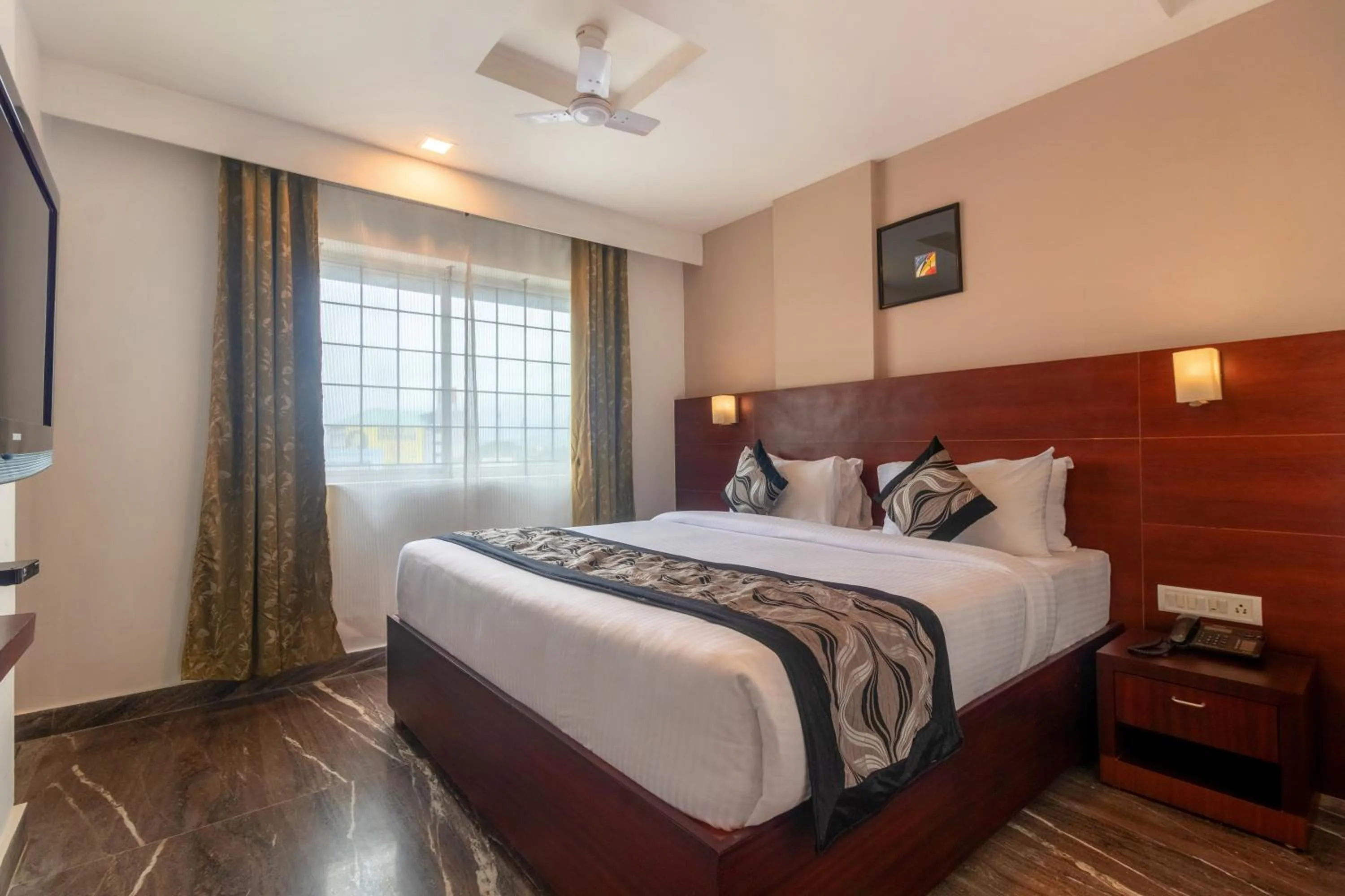 Suite - single occupancy in Zip By Spree Hotels Mangala Towers Thrissur