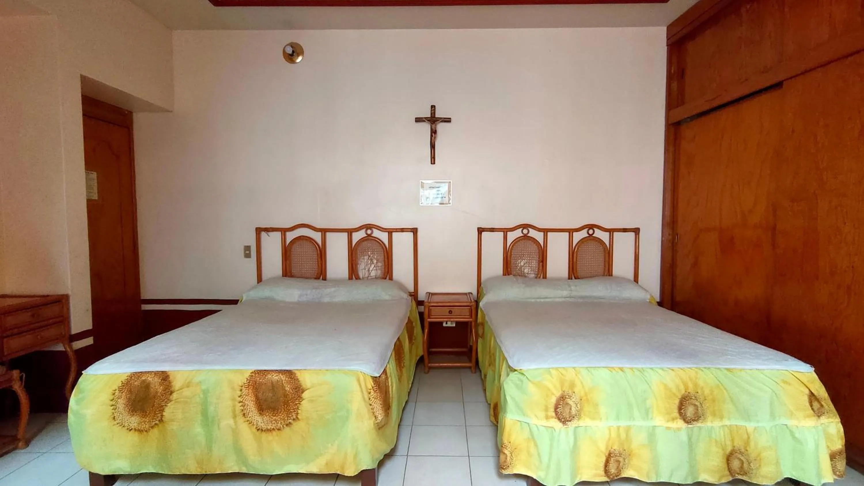 Standard Two Beds  - single occupancy in OYO Posada Santa Cecilia, Jerez Zacatecas