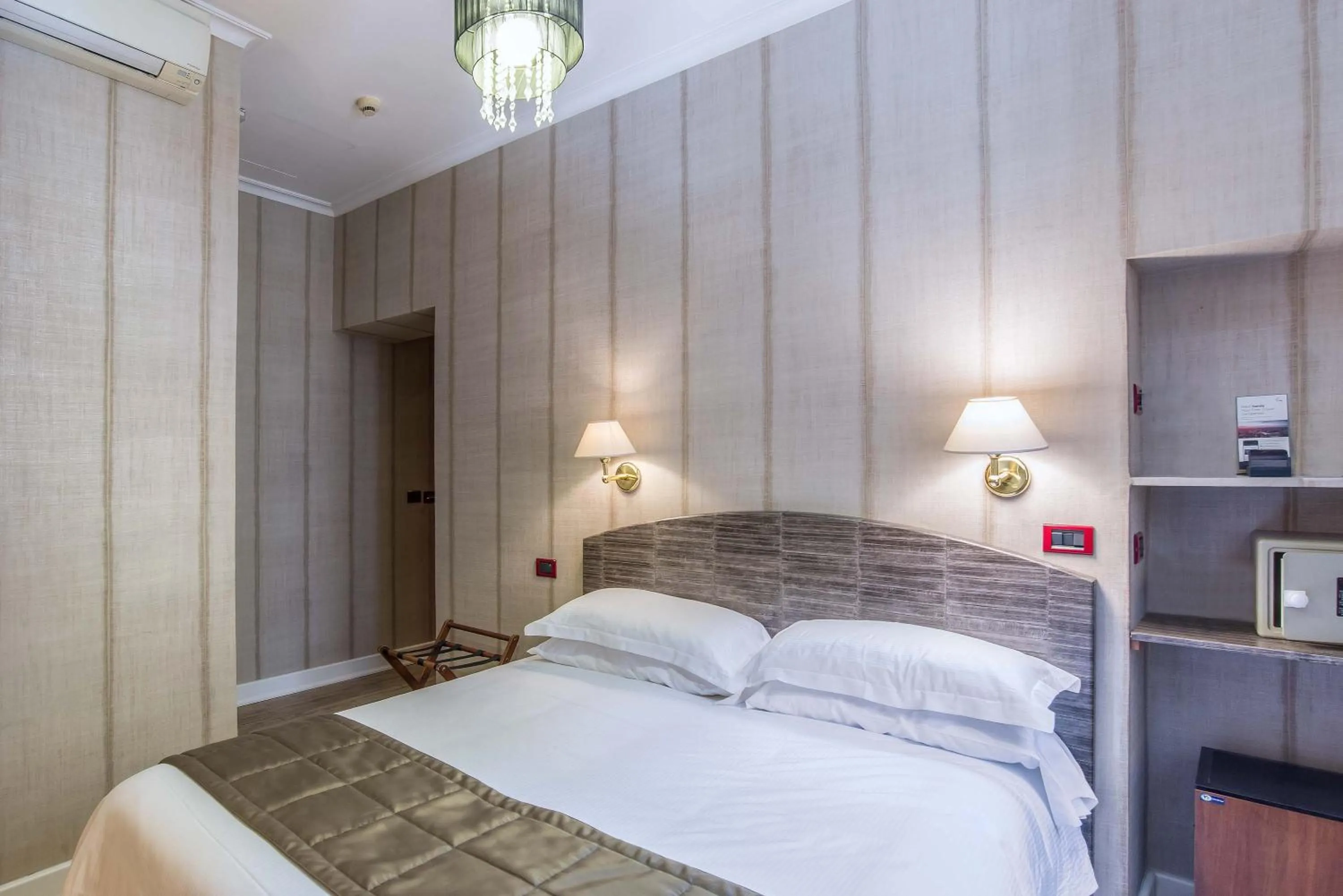 Classic Double Room - single occupancy in Hotel Museum