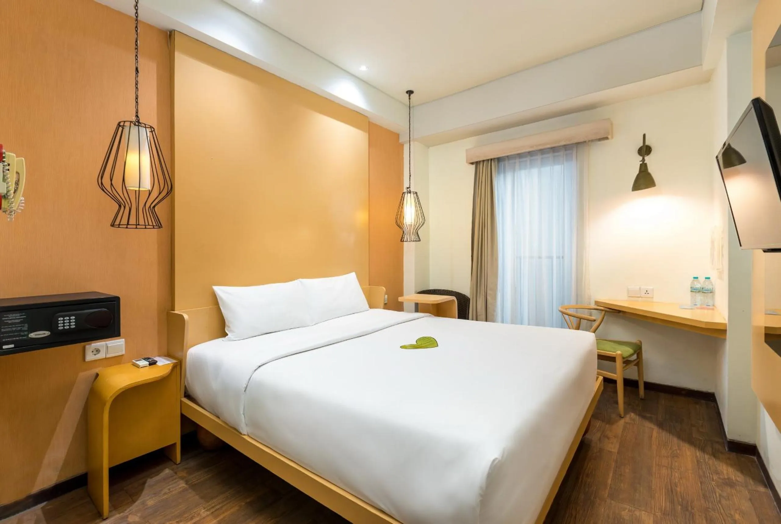 Superior Double or Twin Room in Boss Legian Hotel Powered by Archipelago