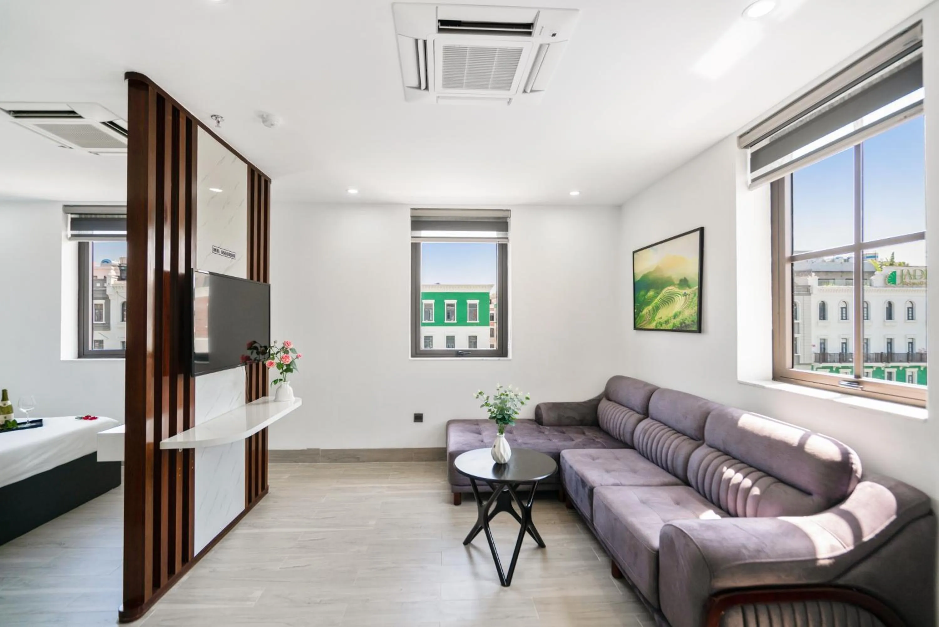 King Suite in The Enchanted Ha Long Hotel