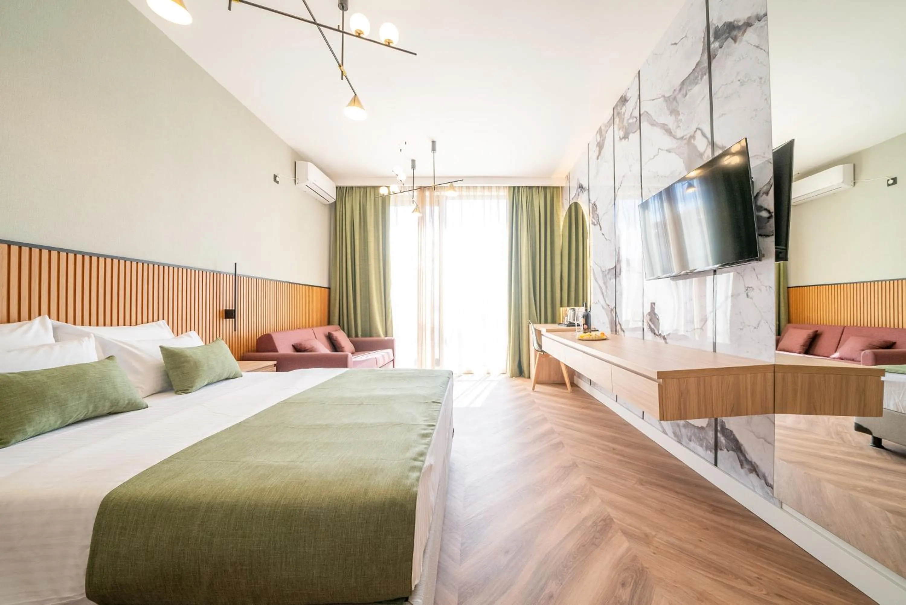 Family Room in Hotel Millennium by Aycon