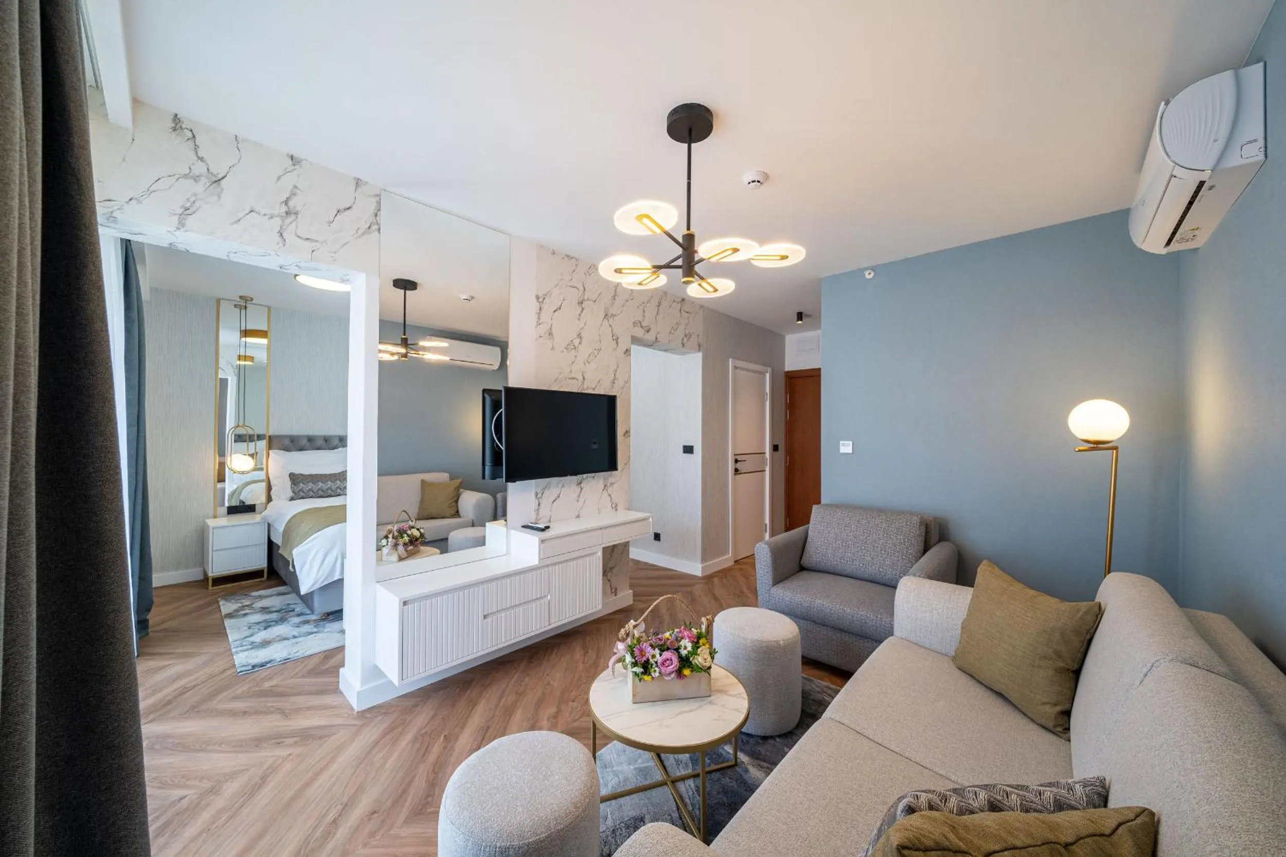 Superior Suite in Hotel Millennium by Aycon