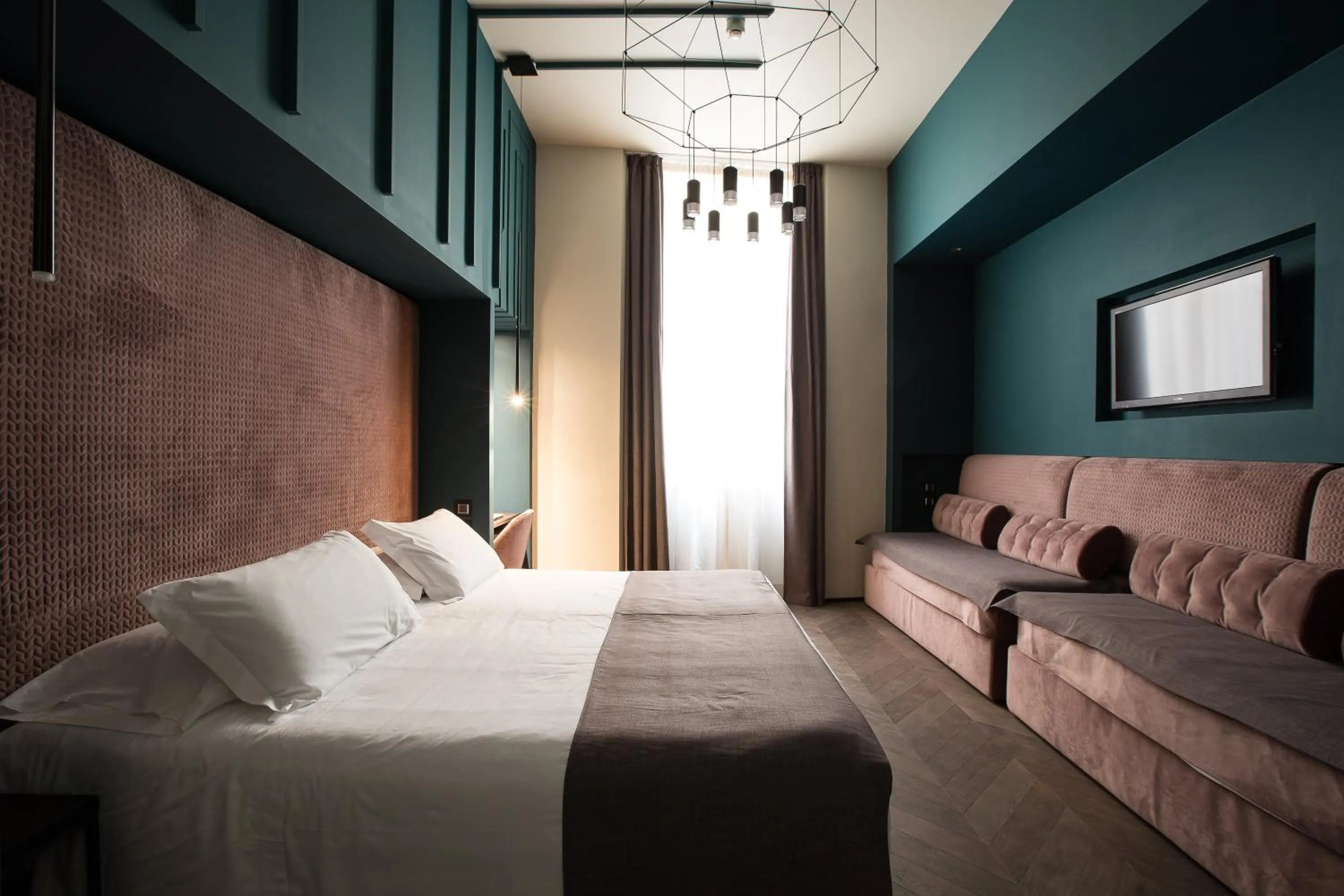 Premium Quadruple Room in Hotel Silla