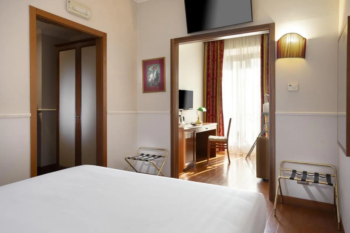 Deluxe Family Room in Hotel Milton Roma