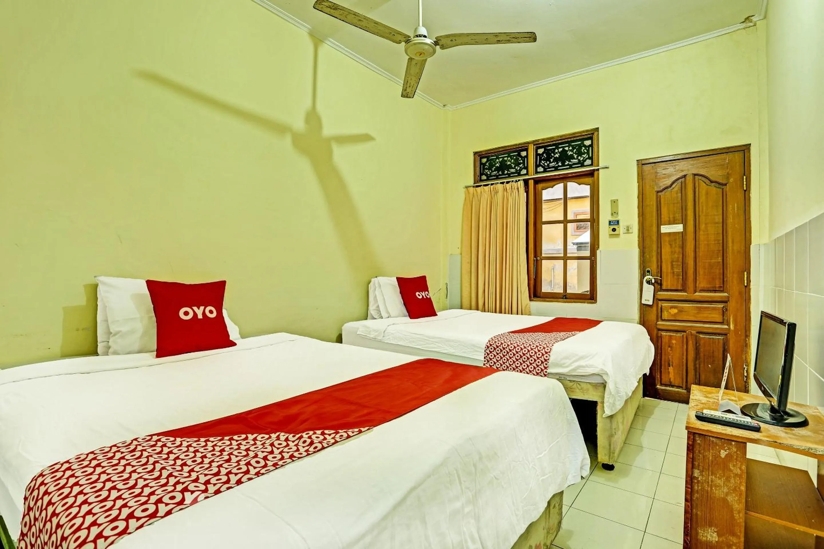 Standard Family Room in OYO Collection O 91125 Puri Dewa Bharata