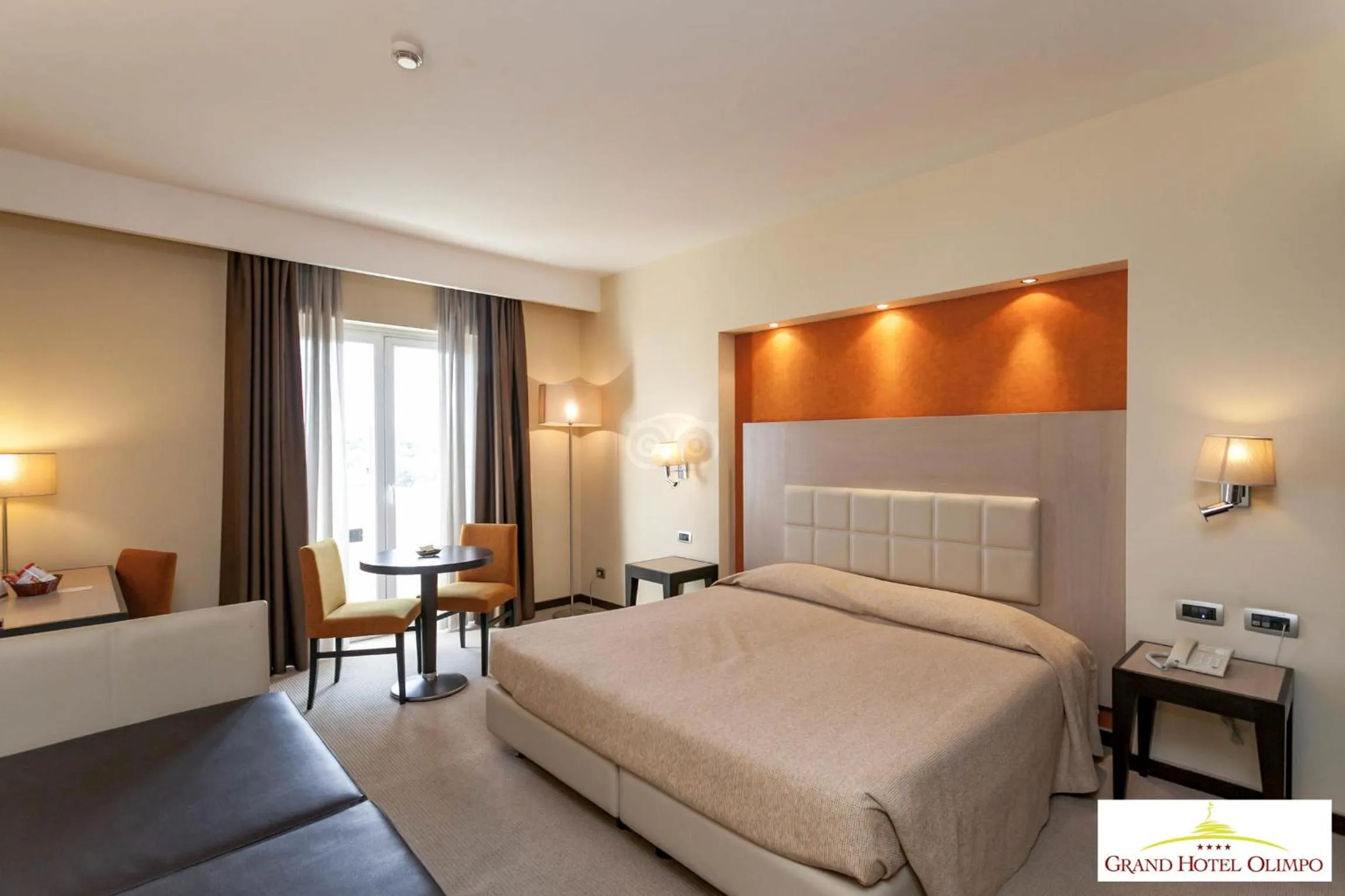 Superior Double Room in Grand Hotel Olimpo