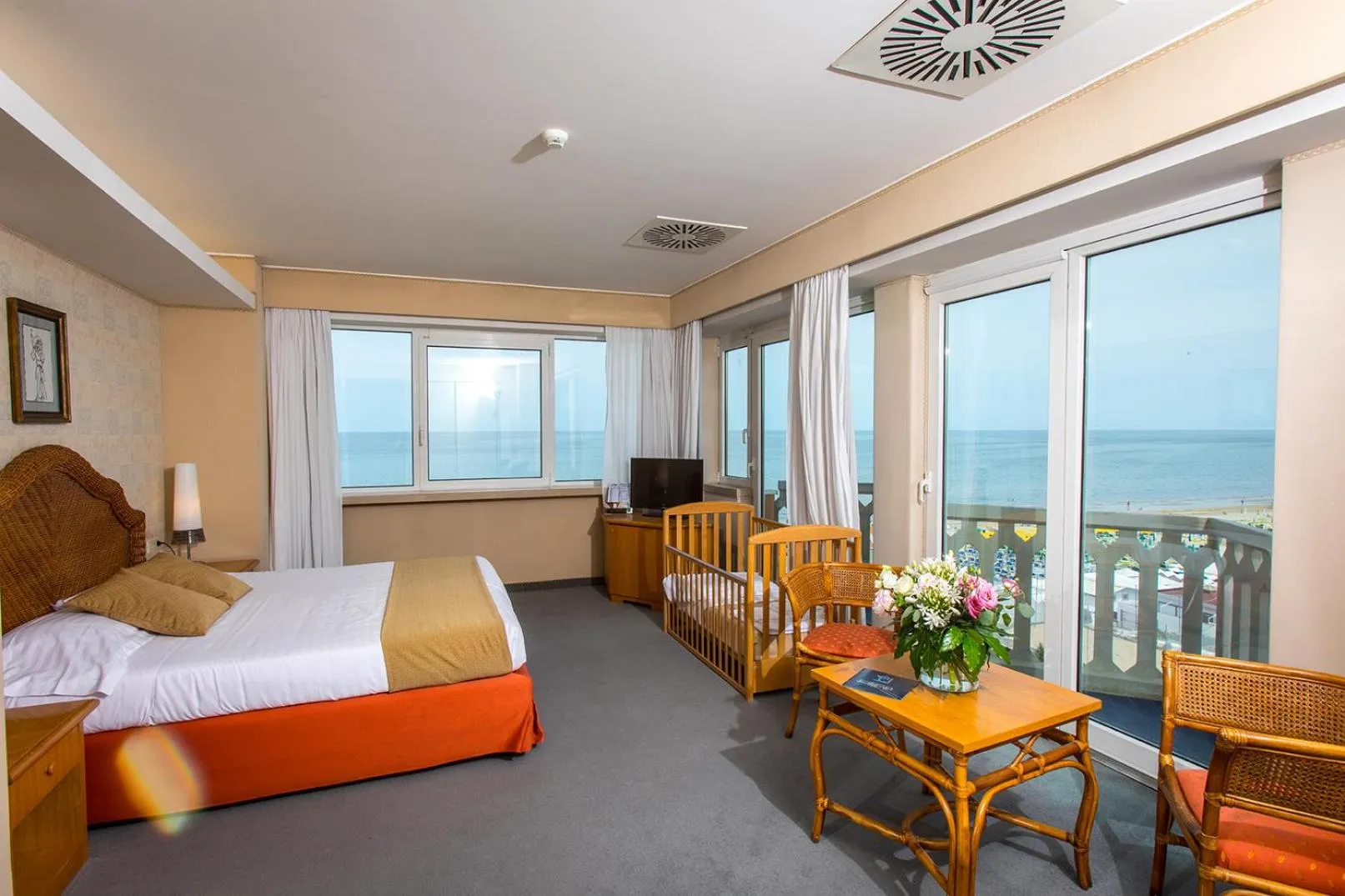 Standard Quadruple Room in City Hotel