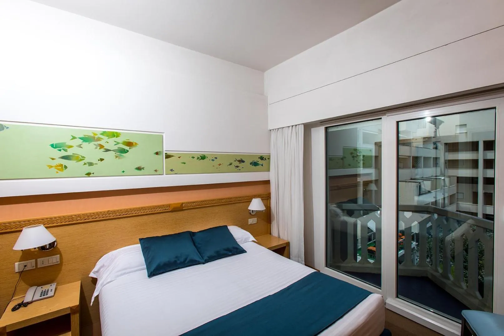 Double or Twin Room with Side Sea View in City Hotel