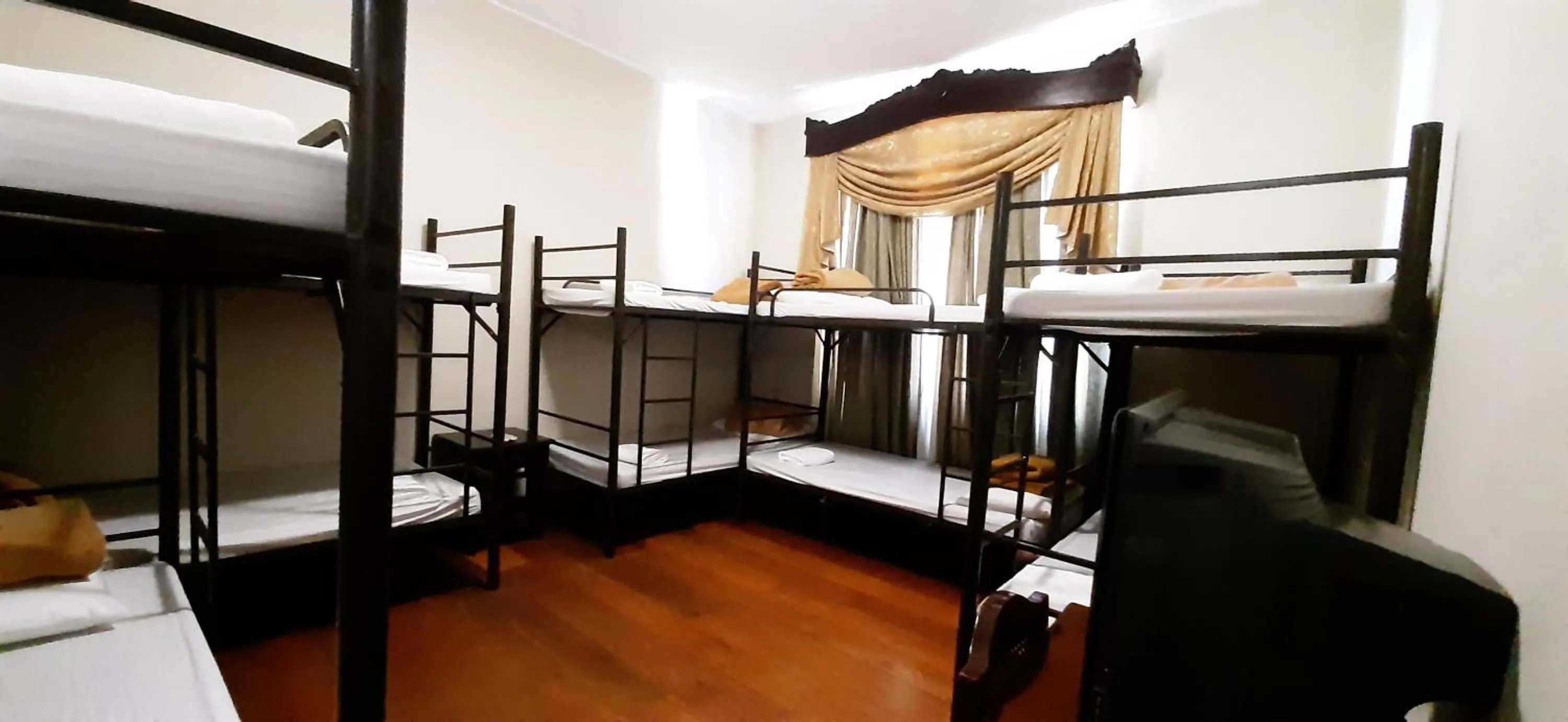 Mixed Dormitory Room in Hotel Salcedo De Vigan