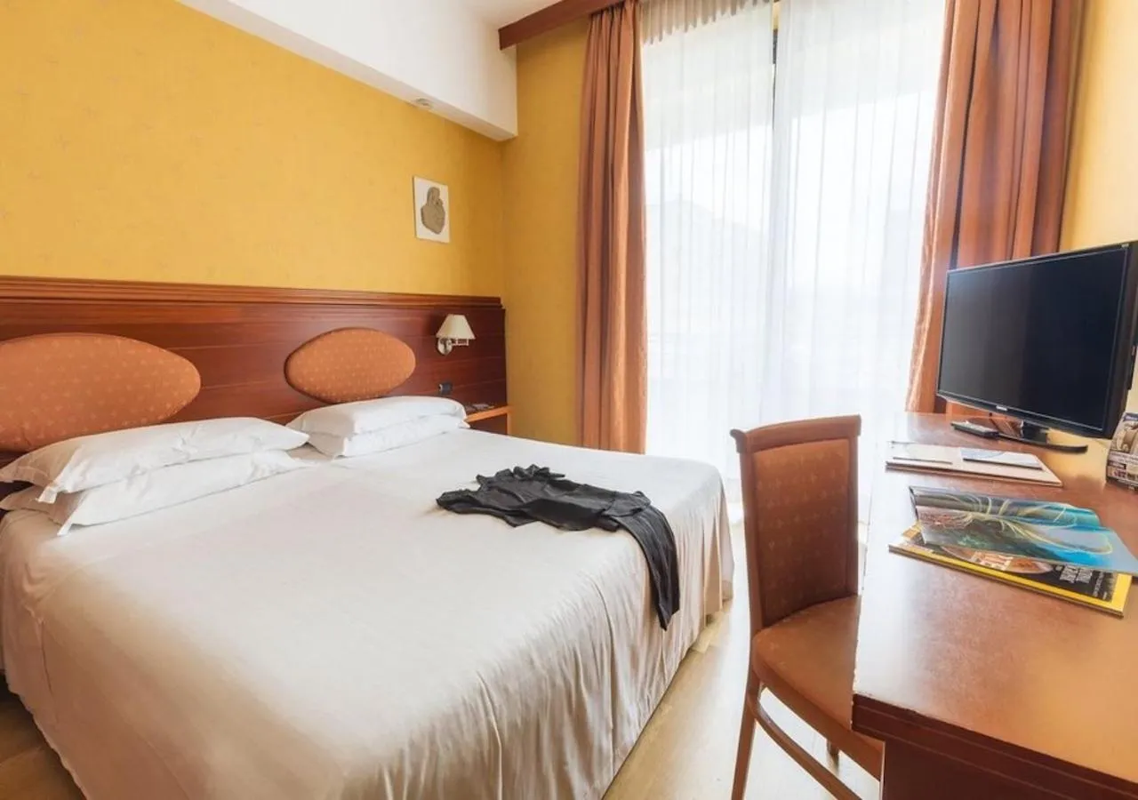 Classic Double or Twin Room in Hotel Nettuno