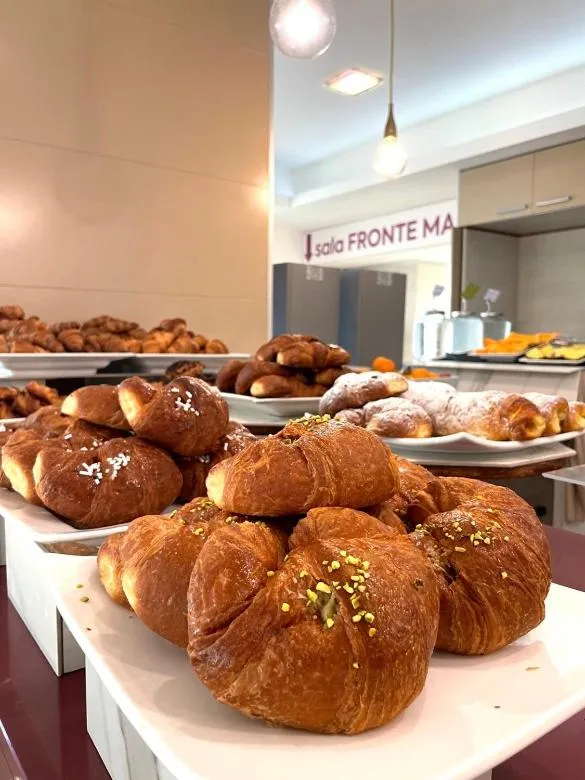 Classic Triple Room with Balcony and lateral Sea view and pool access in Yes Hotel Touring & SPA