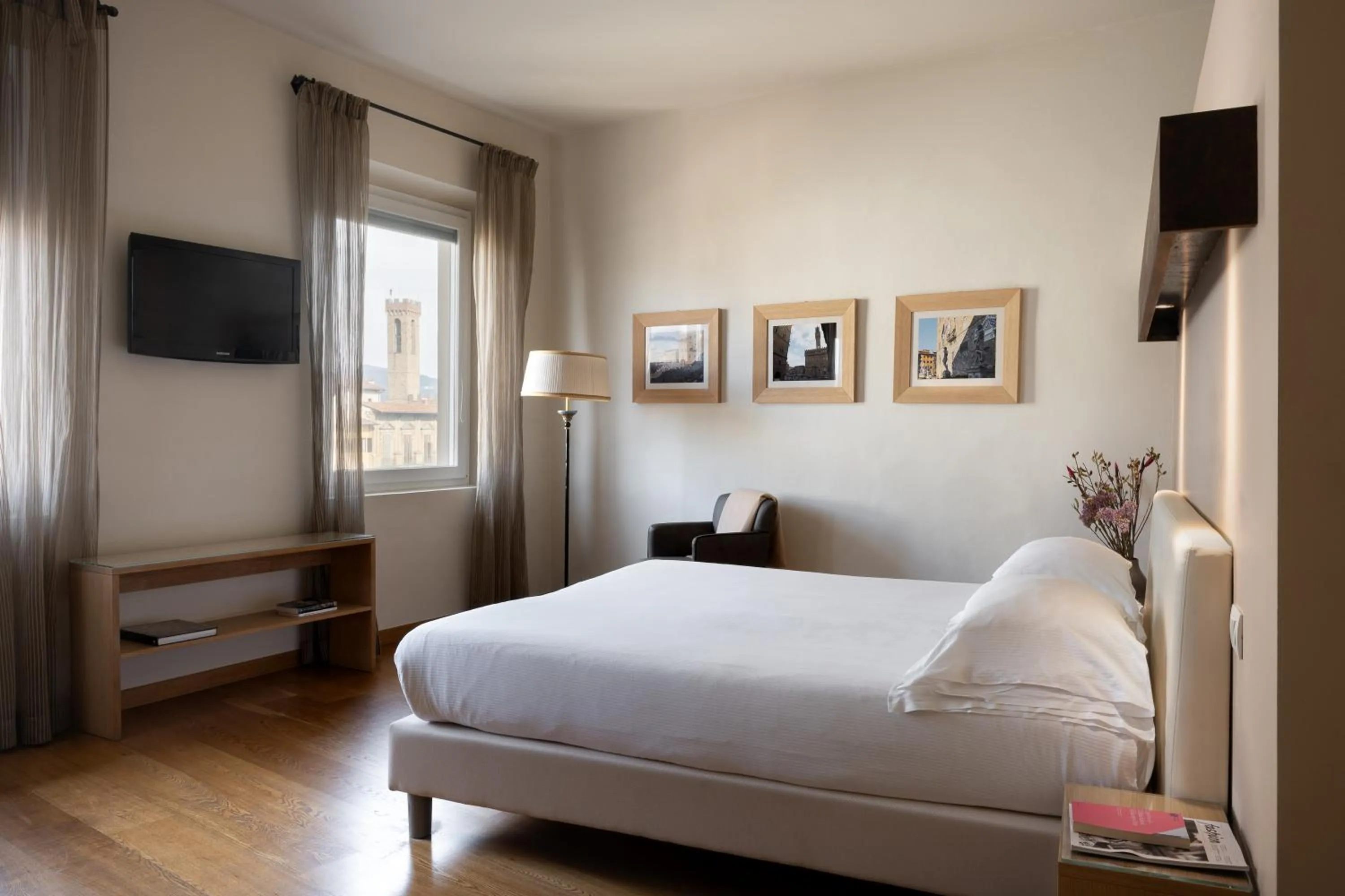 Deluxe Studio with View  in Relais Piazza Signoria