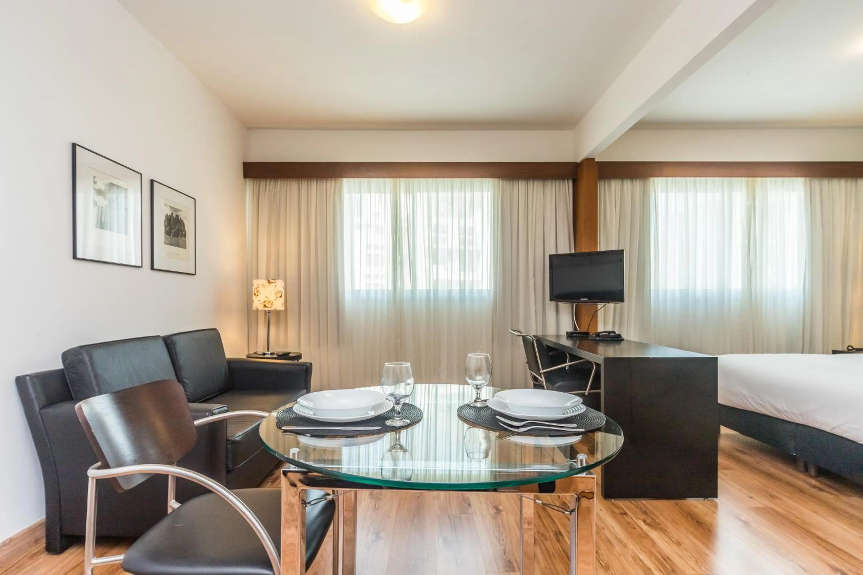 Standard Suite in Paraíso Suítes by Charlie