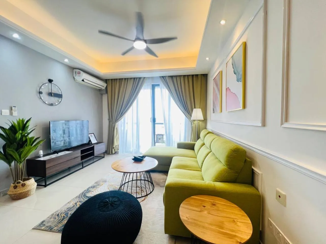 Deluxe Double Room in R&F PRINCESS COVE at ANJU