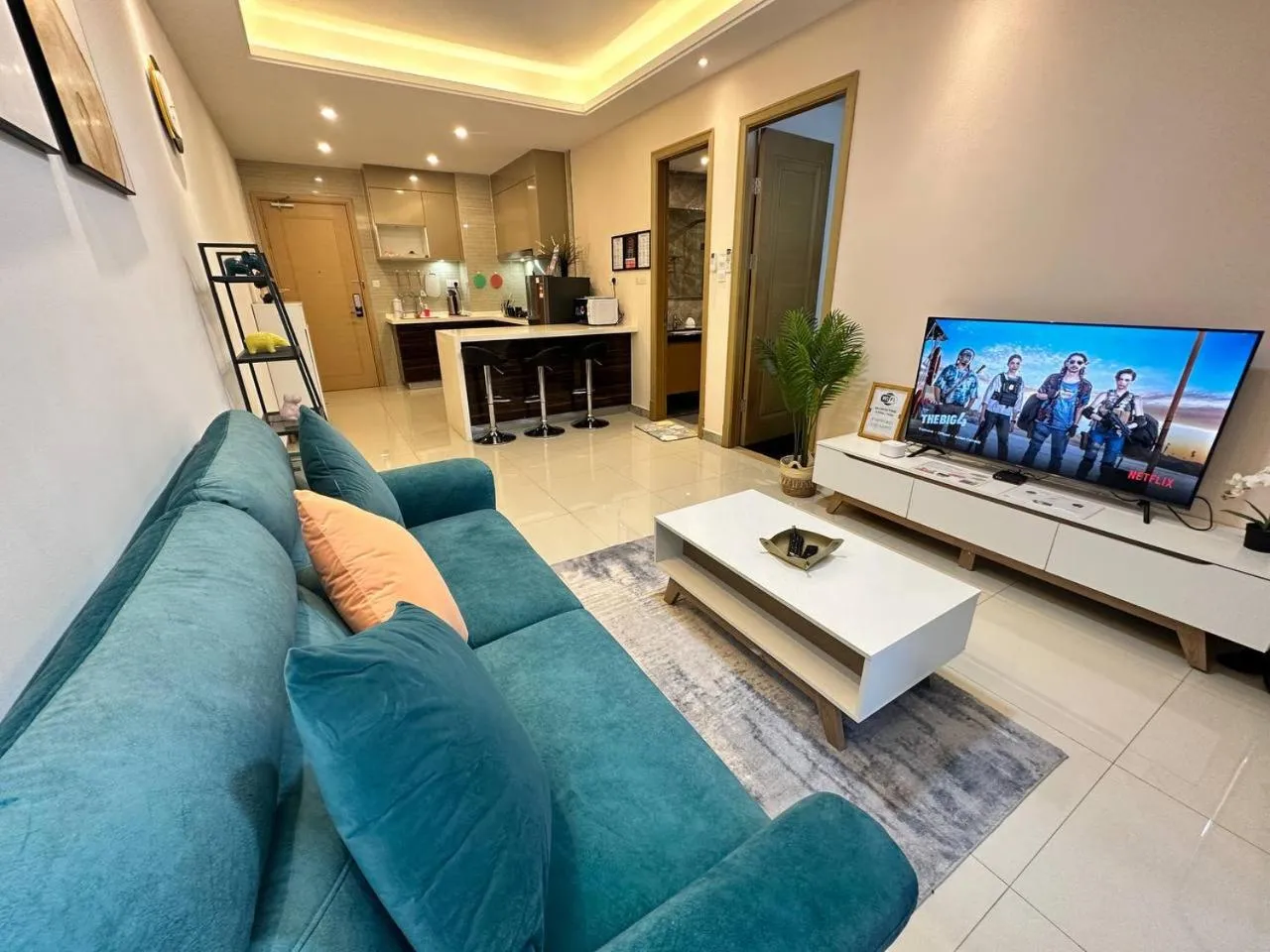 Junior Suite with Balcony in R&F PRINCESS COVE by ANJU