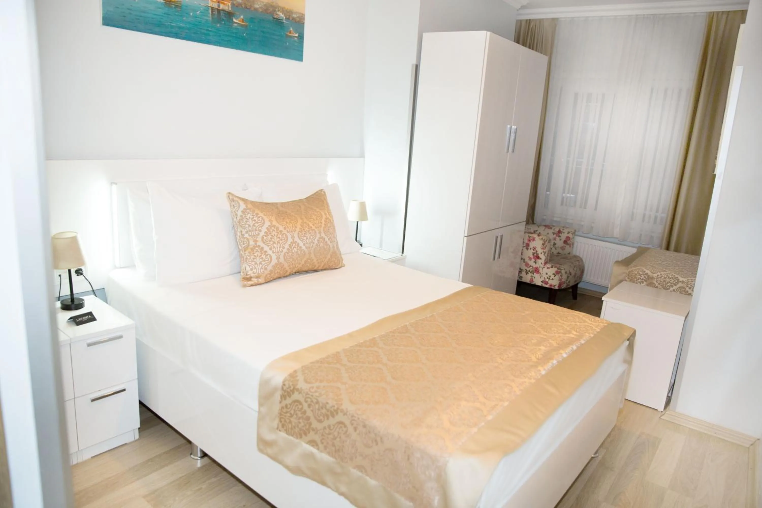 Triple Room in Lavanta Hotel