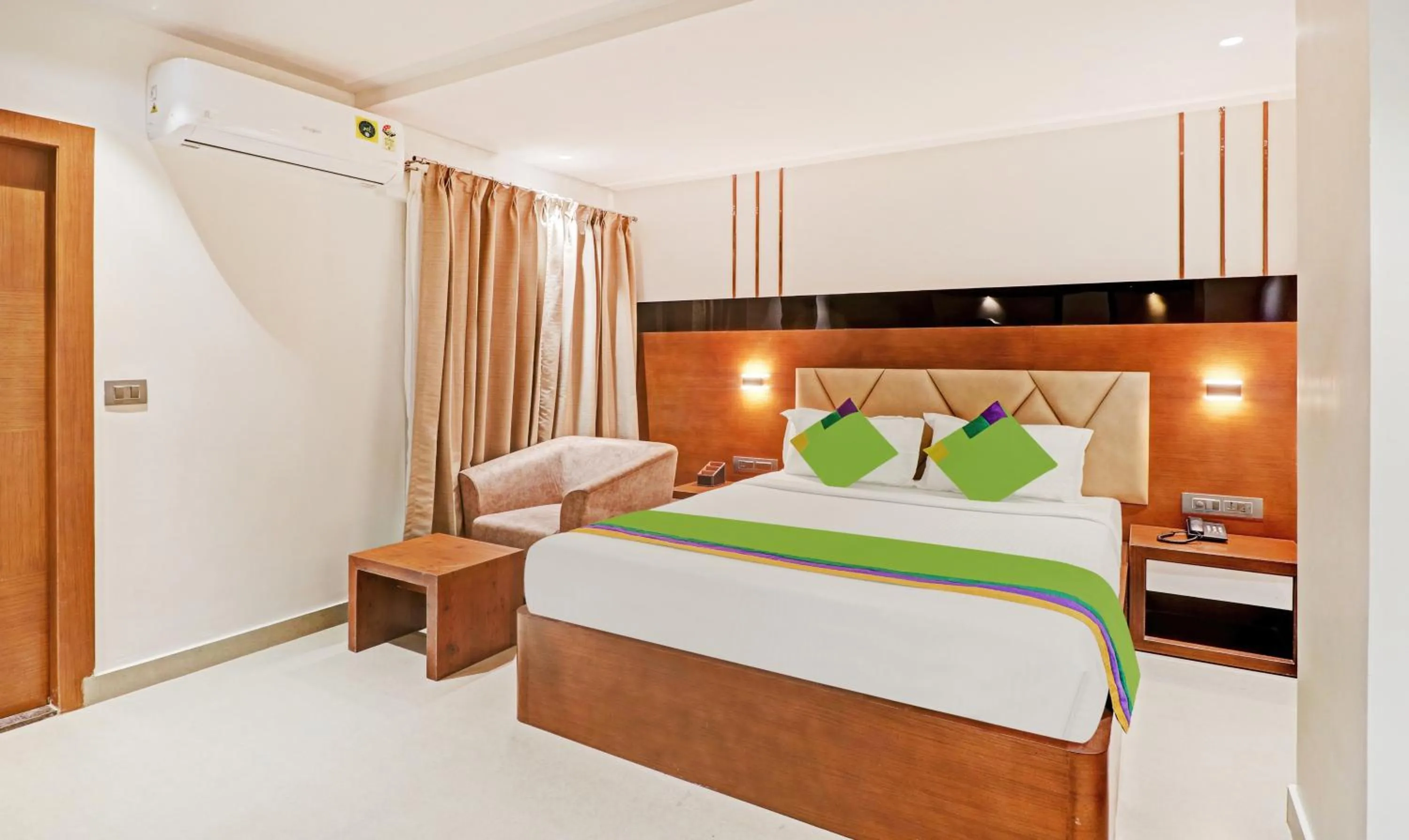 Standard Double Room - single occupancy in Treebo Emora Grand