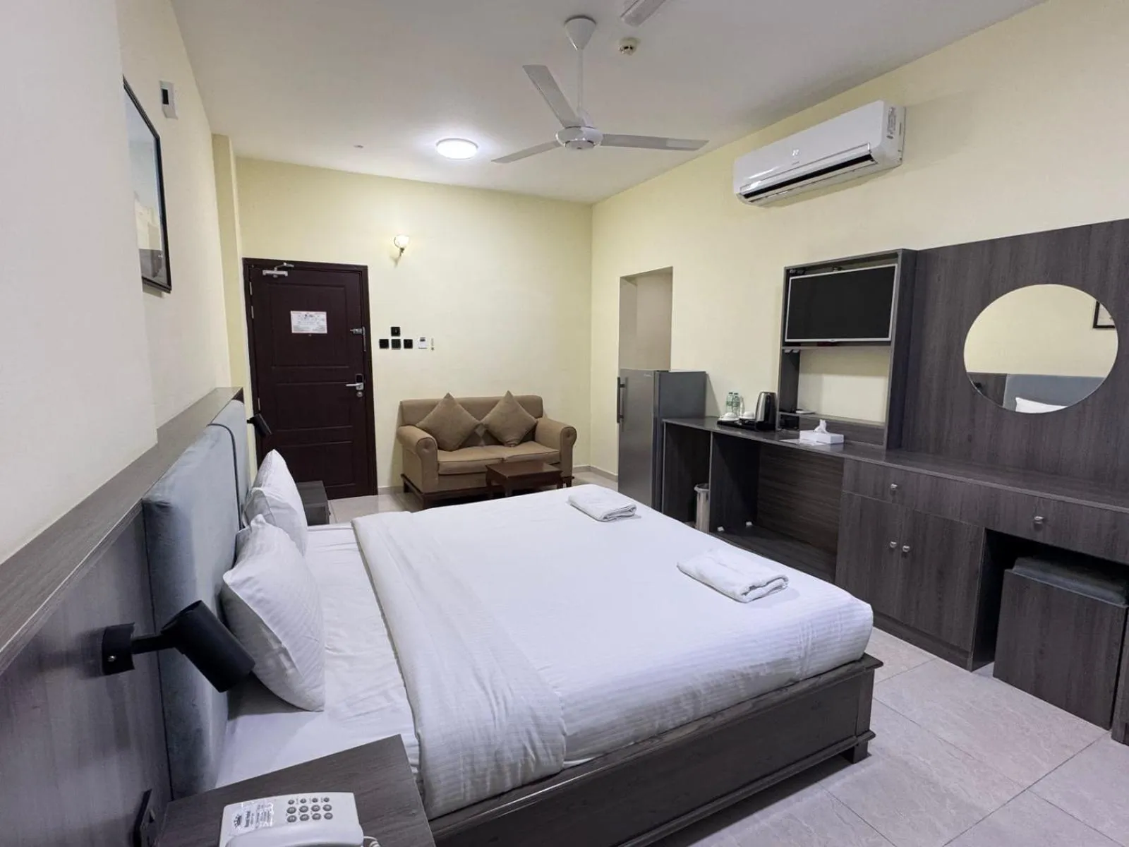 Deluxe Double Room in ROYAL HOTEL