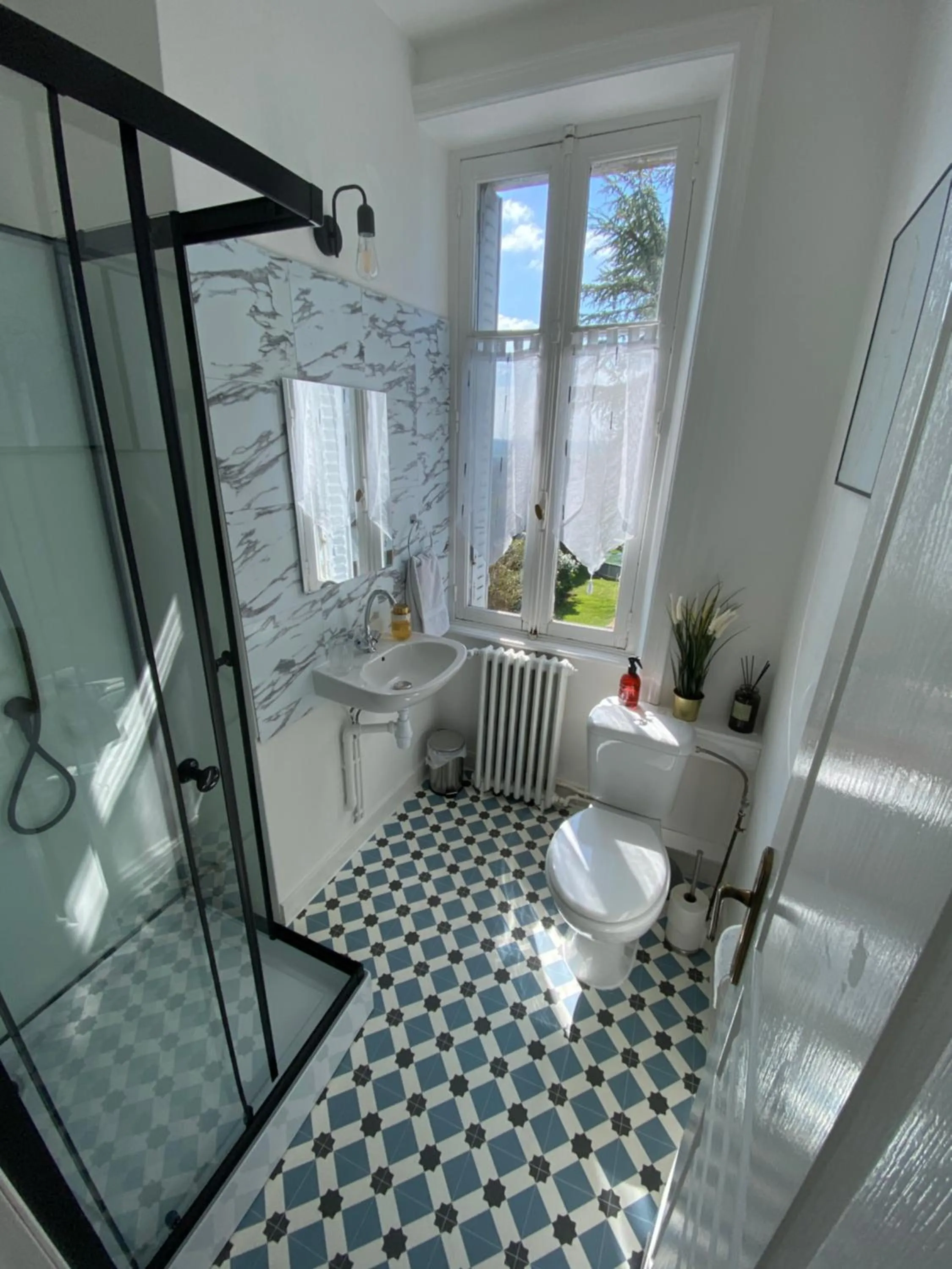 Family Room with Balcony in Maison de Montgibaud
