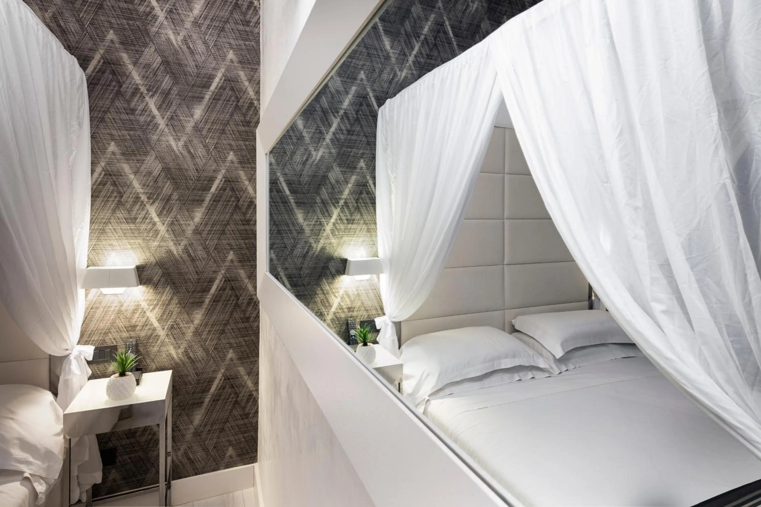 Superior Suite with Spa Access in LHP Hotel River & SPA