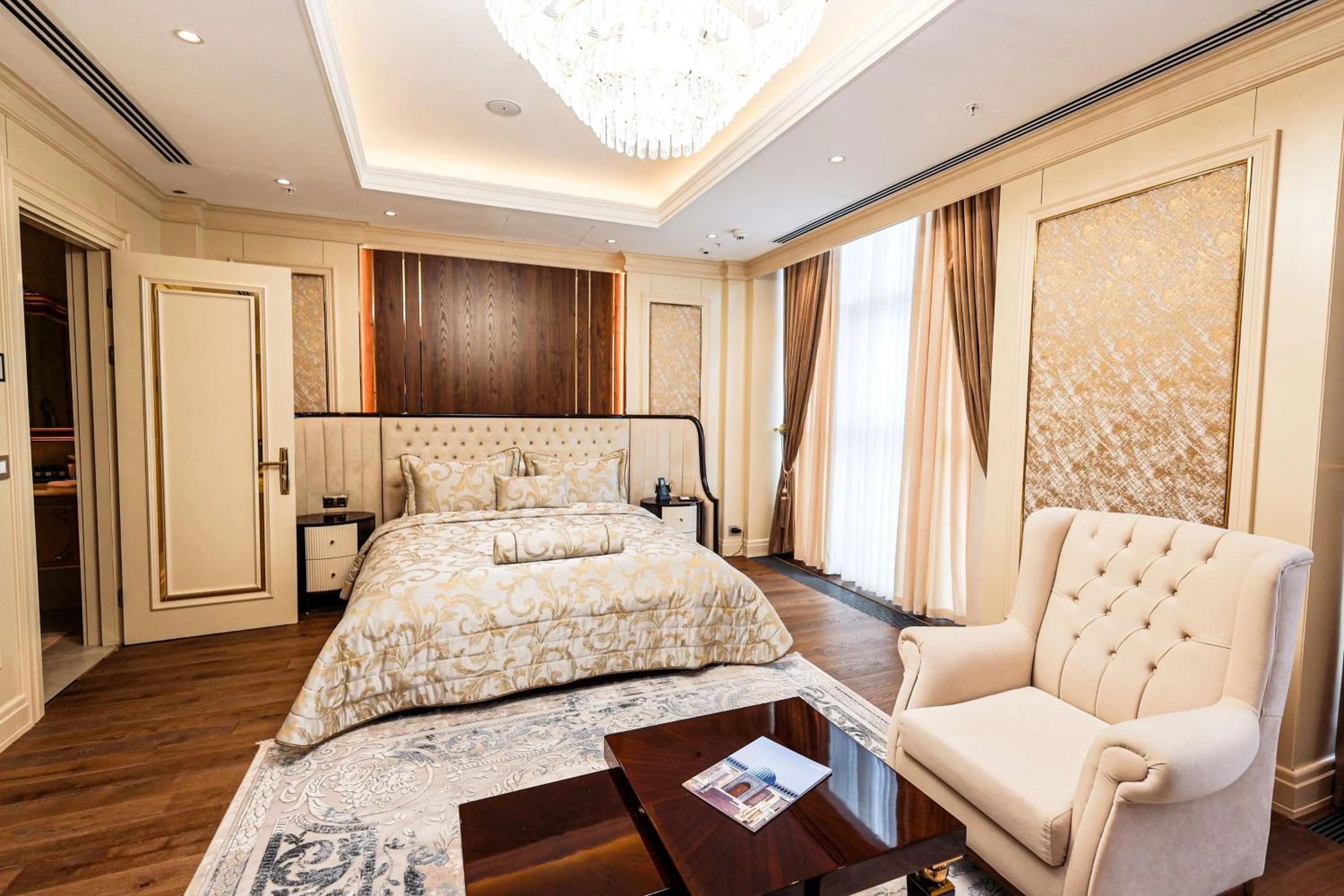 One-Bedroom Deluxe King Suite in Hilton Garden Inn Samarkand Sogd
