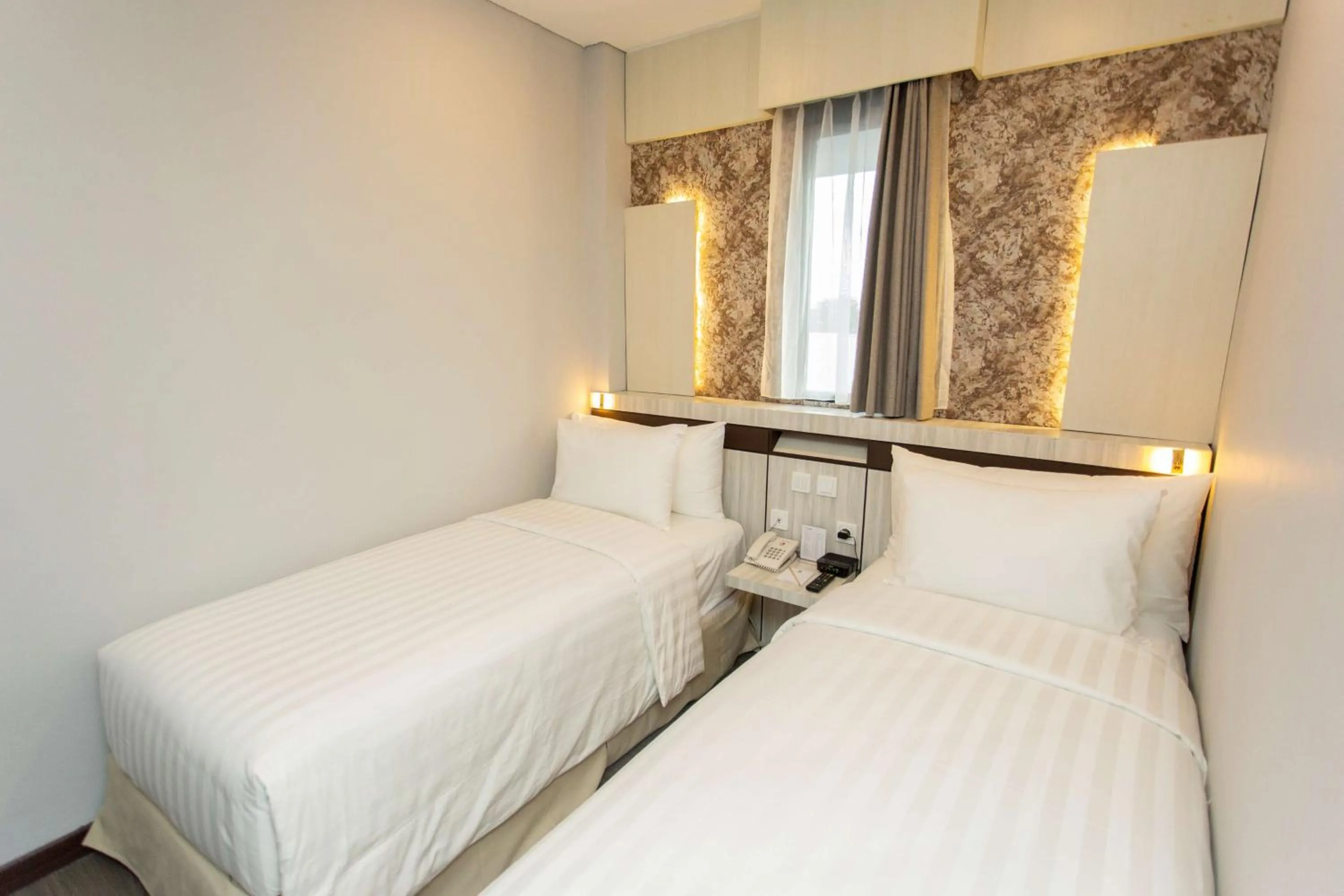 Deluxe Twin Room - Non-Smoking in Best Western Batang Garing