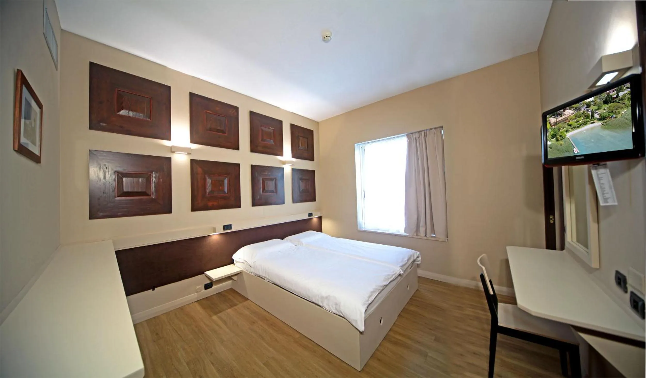 Economy Double or Twin Room - single occupancy in Hotel La Paül