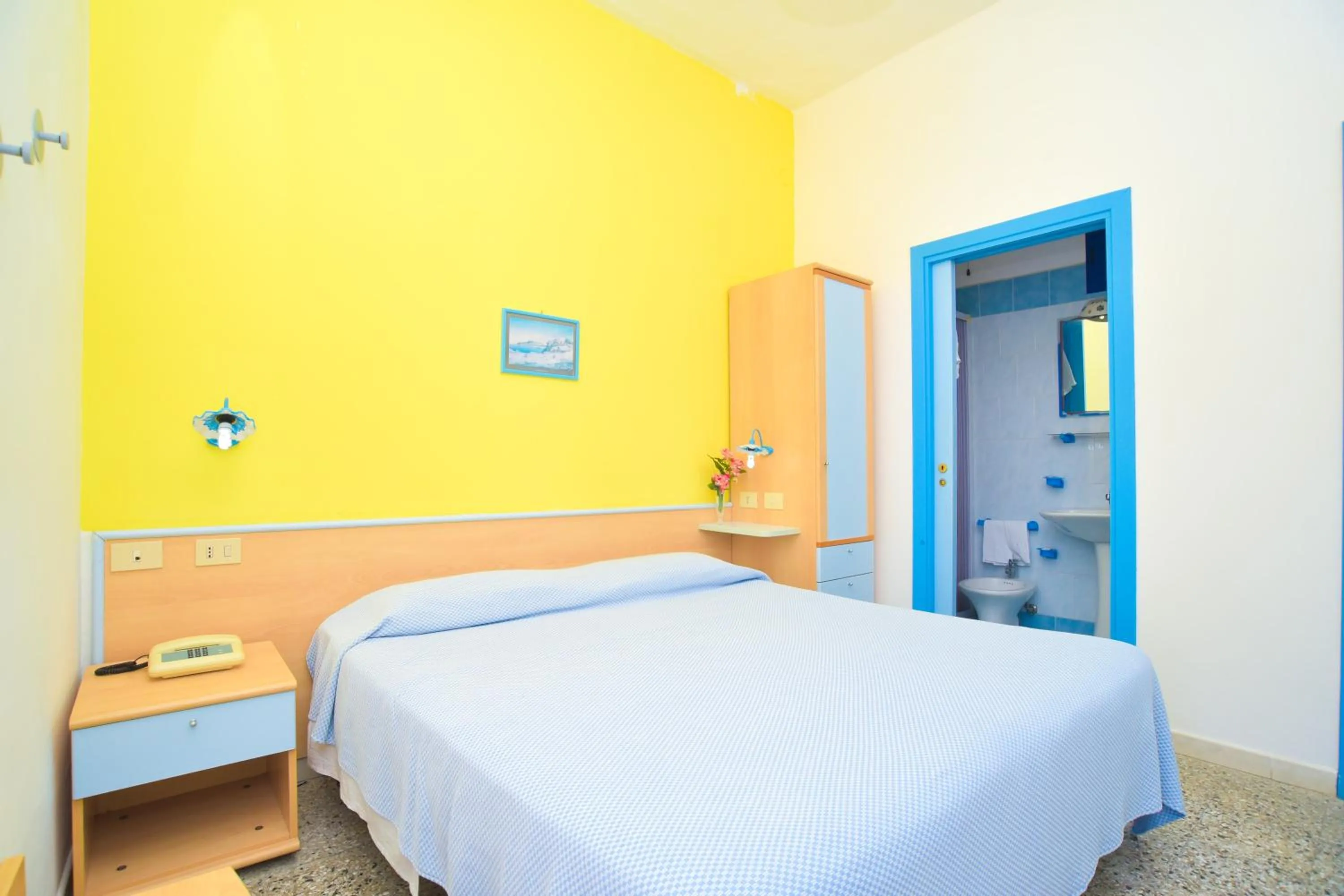 Economy Double Room in Hotel Celeste