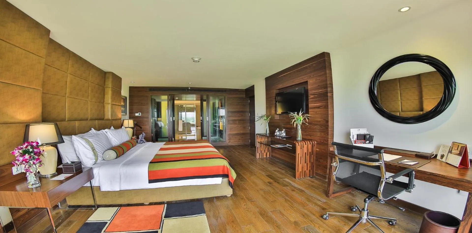 Suite - single occupancy in The Lalit Chandigarh