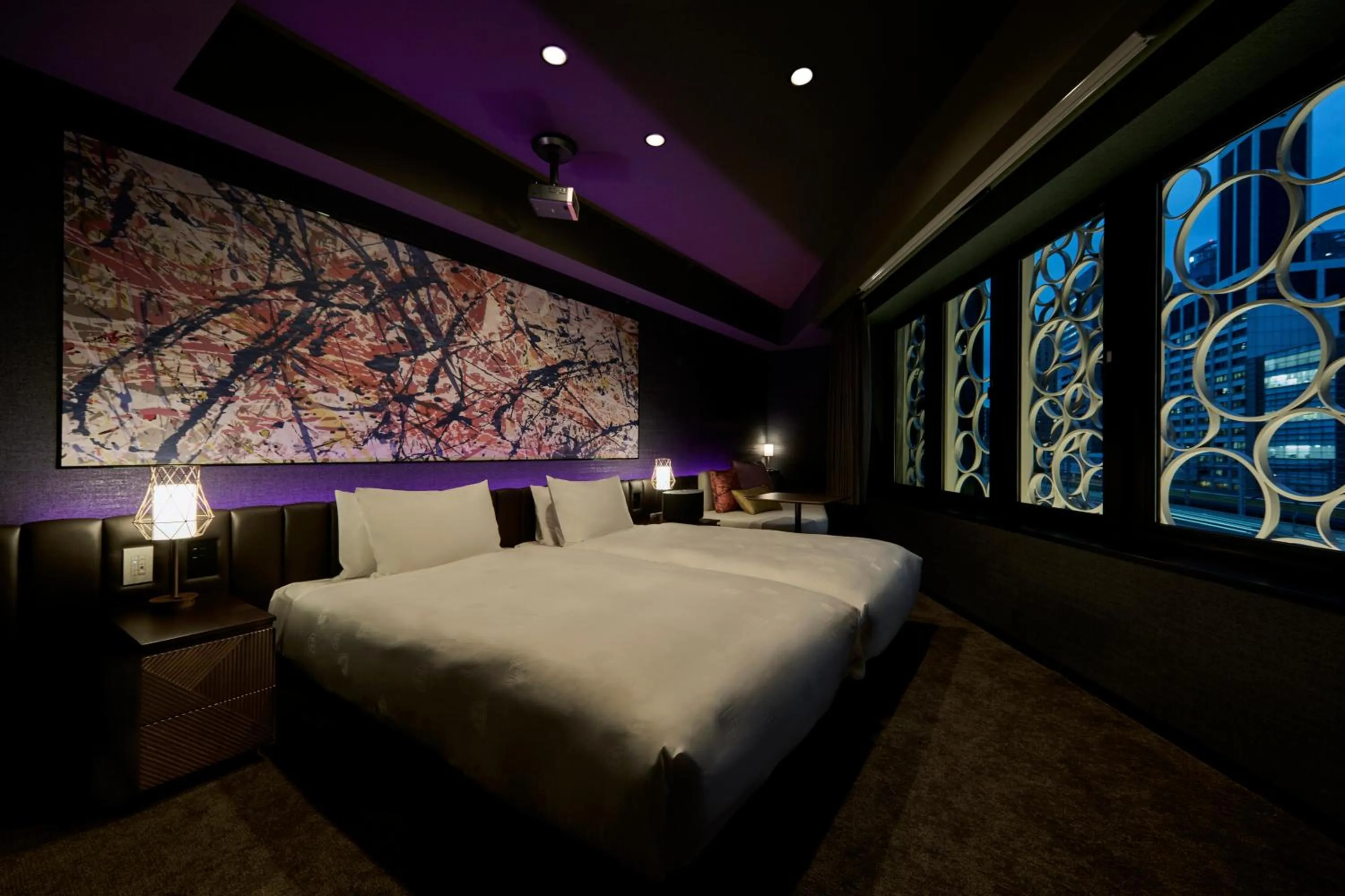 Deluxe Twin - Canvas in The Royal Park Canvas Ginza Corridor