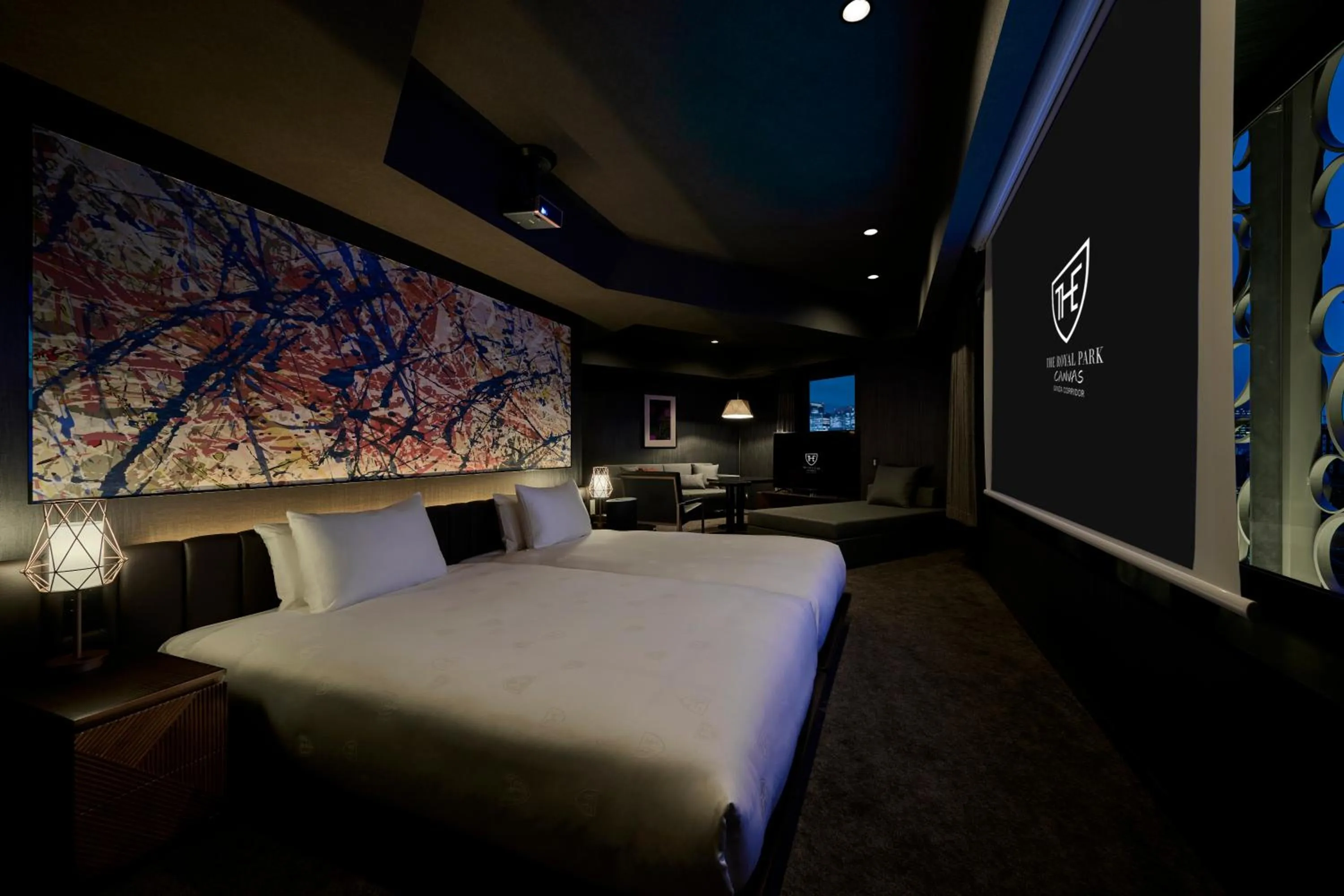 Suite - Canvas in The Royal Park Canvas Ginza Corridor