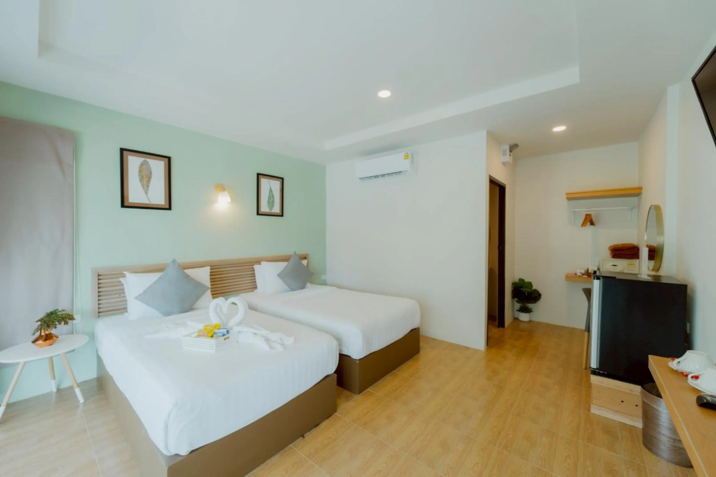 Standard Twin Room with Balcony Garden Partial Sea View  in Samet Lucky Resort