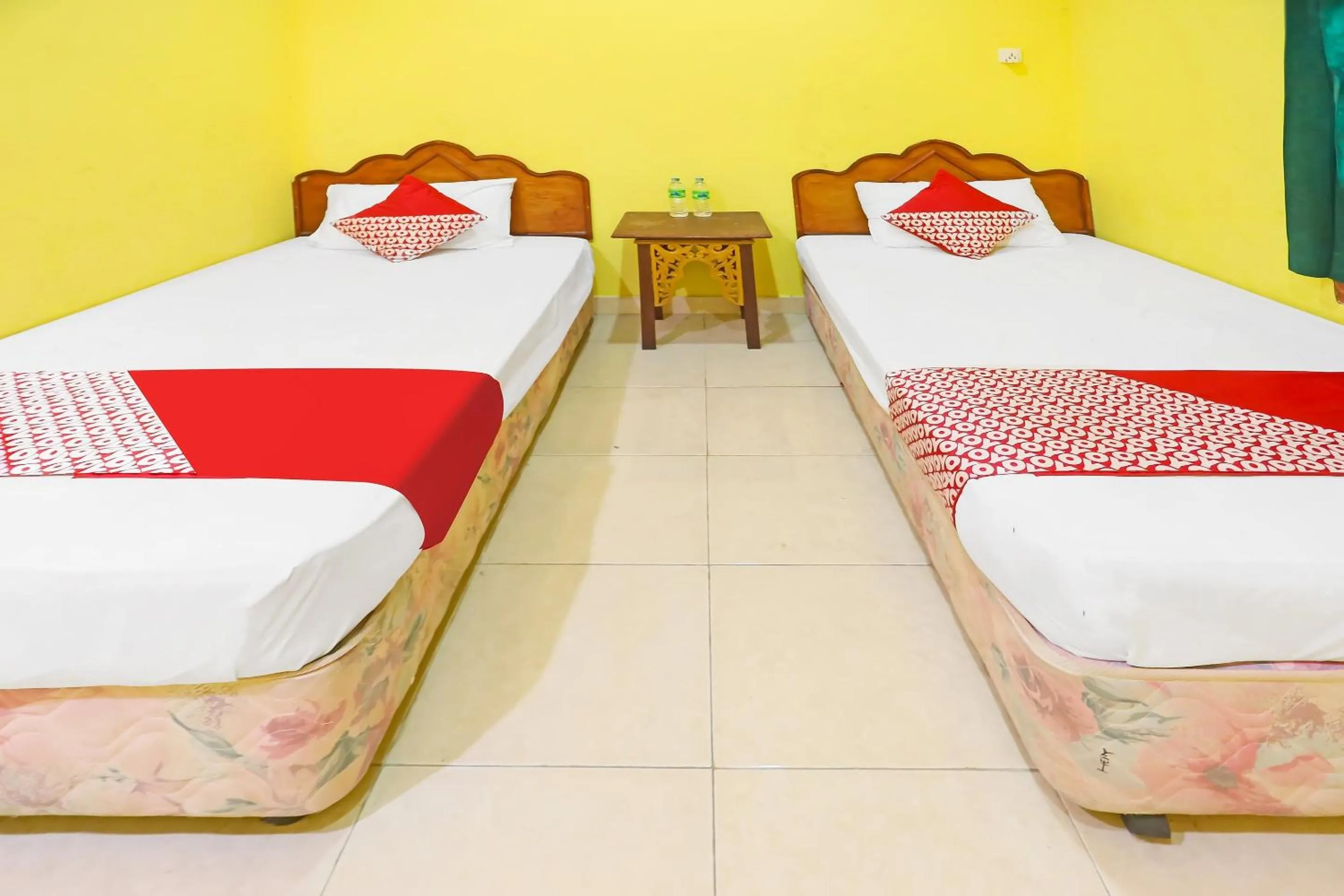 Economy Twin Room in Hotel O Penginapan Sulthan Penyengat Syariah