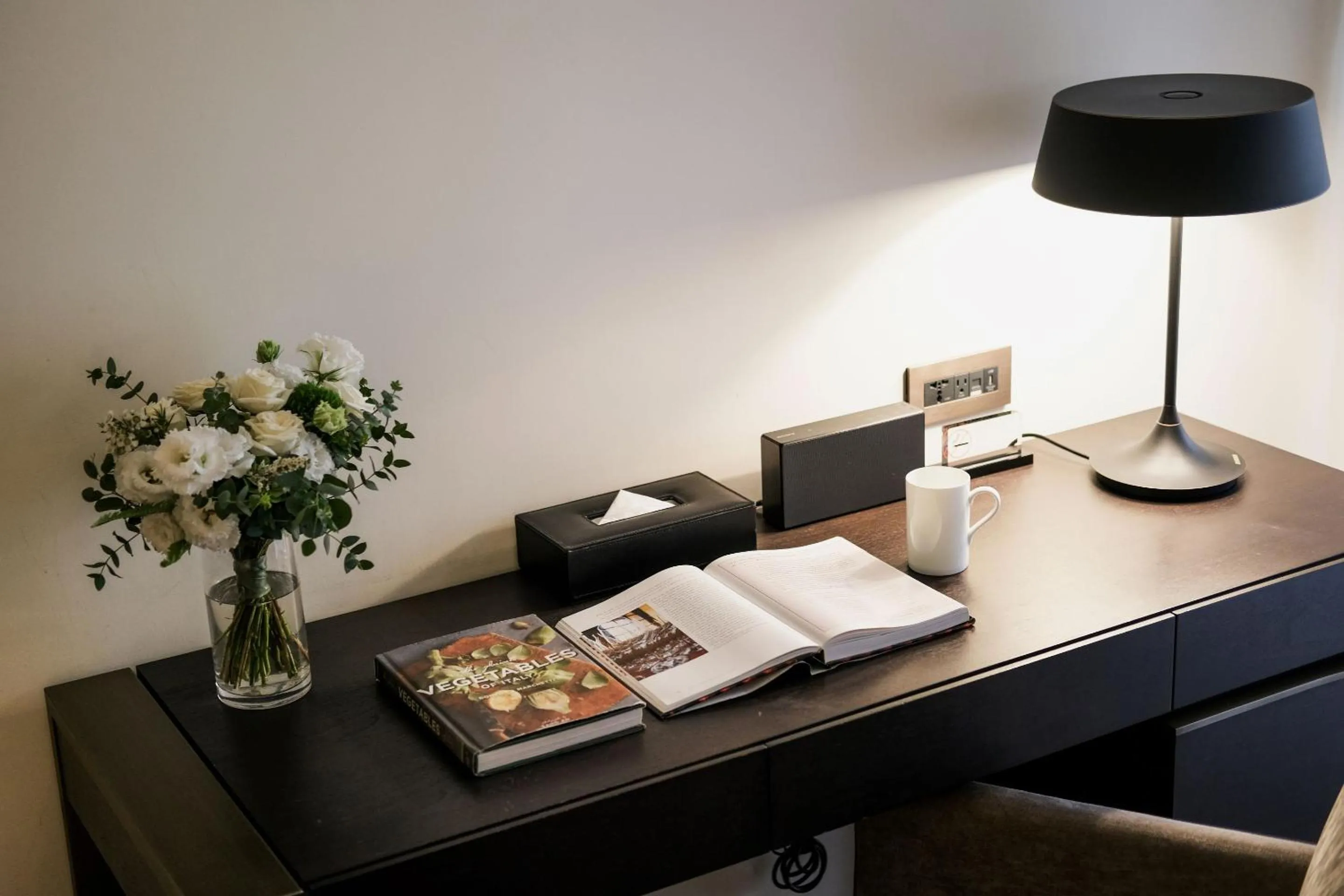 Standard Twin Room in Madison Taipei, a Tribute Portfolio Hotel