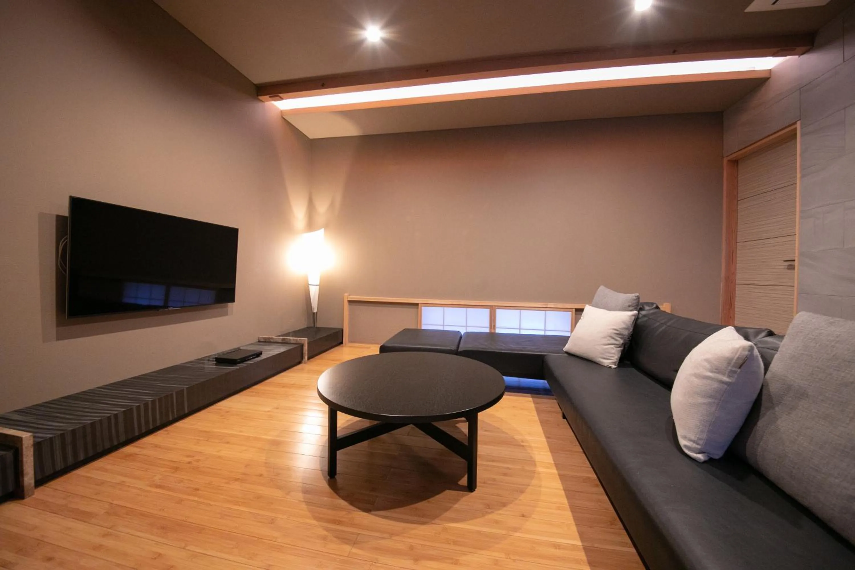 Superior Room with Tatami Area with Semi-Open Air Bath and Indoor Bath - single occupancy - Utsugi - in Yufuin Bettei Itsuki