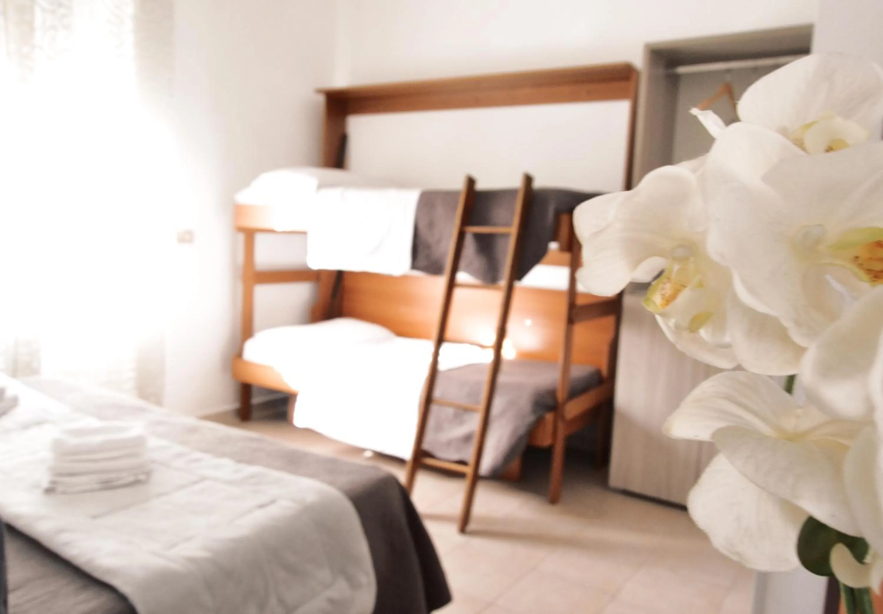 Family Room with Private Bathroom in Hotel Colombo