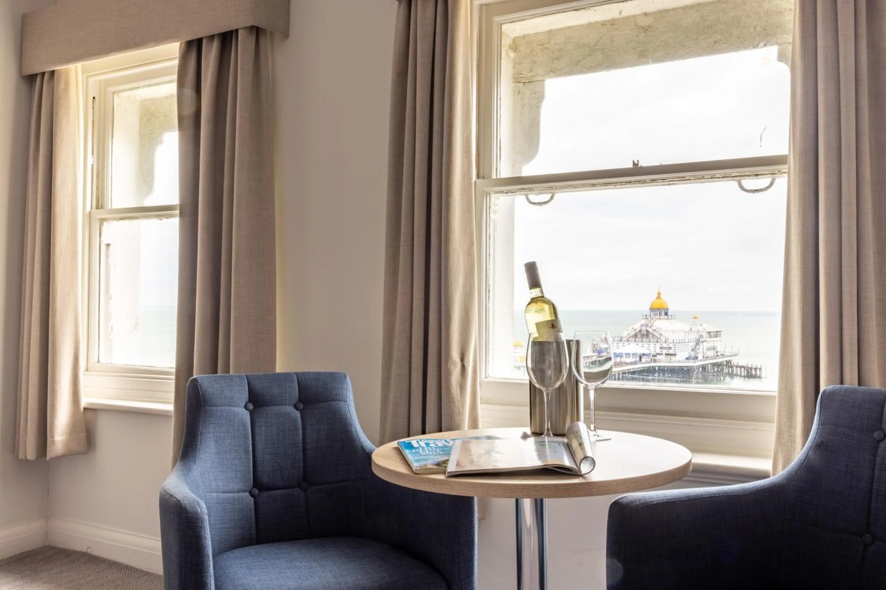 Superior Twin Room with Sea View in The Burlington Hotel