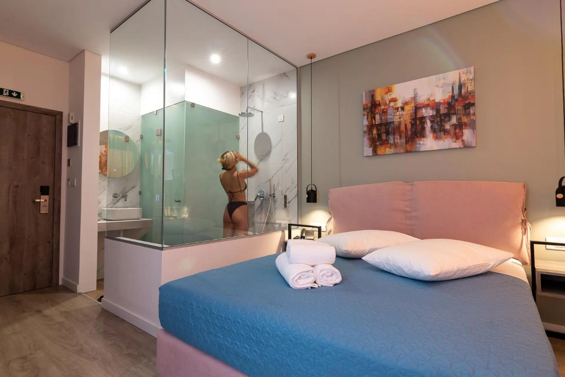 Deluxe Room in Dunlin Hotel