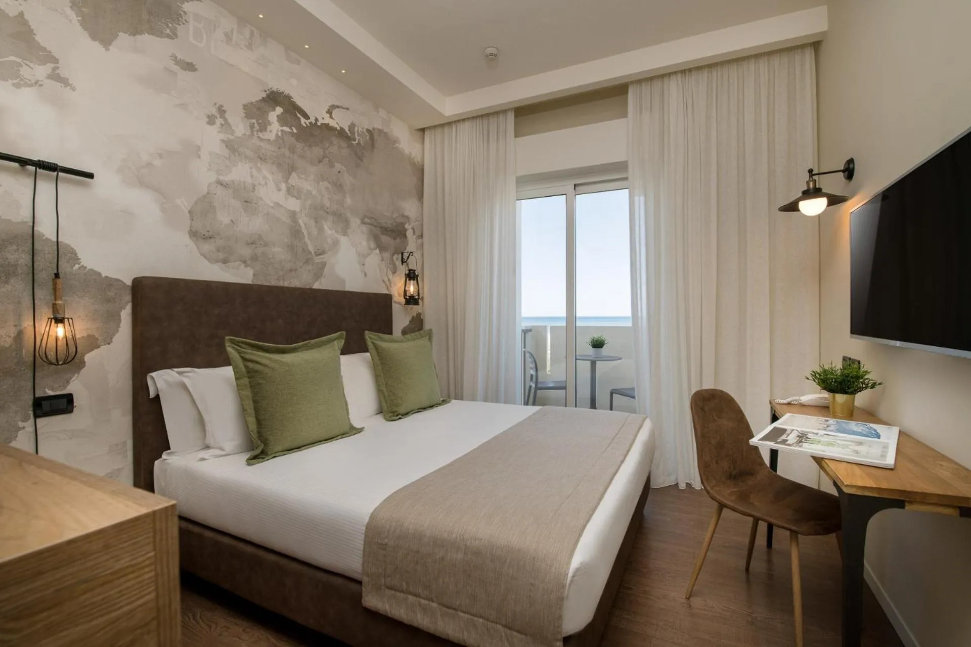 Executive Suite - single occupancy in Litoraneo Suite Hotel