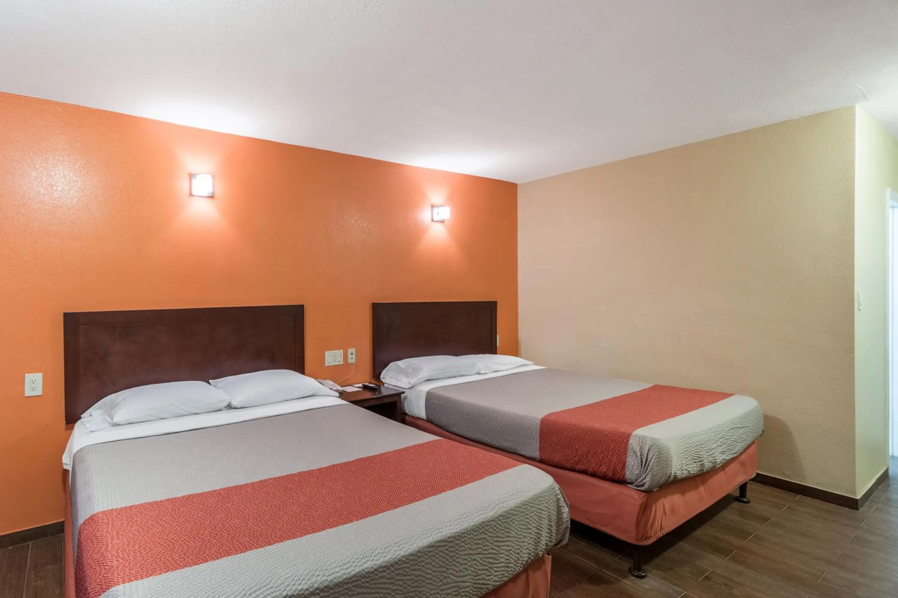 Deluxe Queen Room with Two Queen Beds - single occupancy - Non-Smoking in Motel 6-Blythe, CA - South