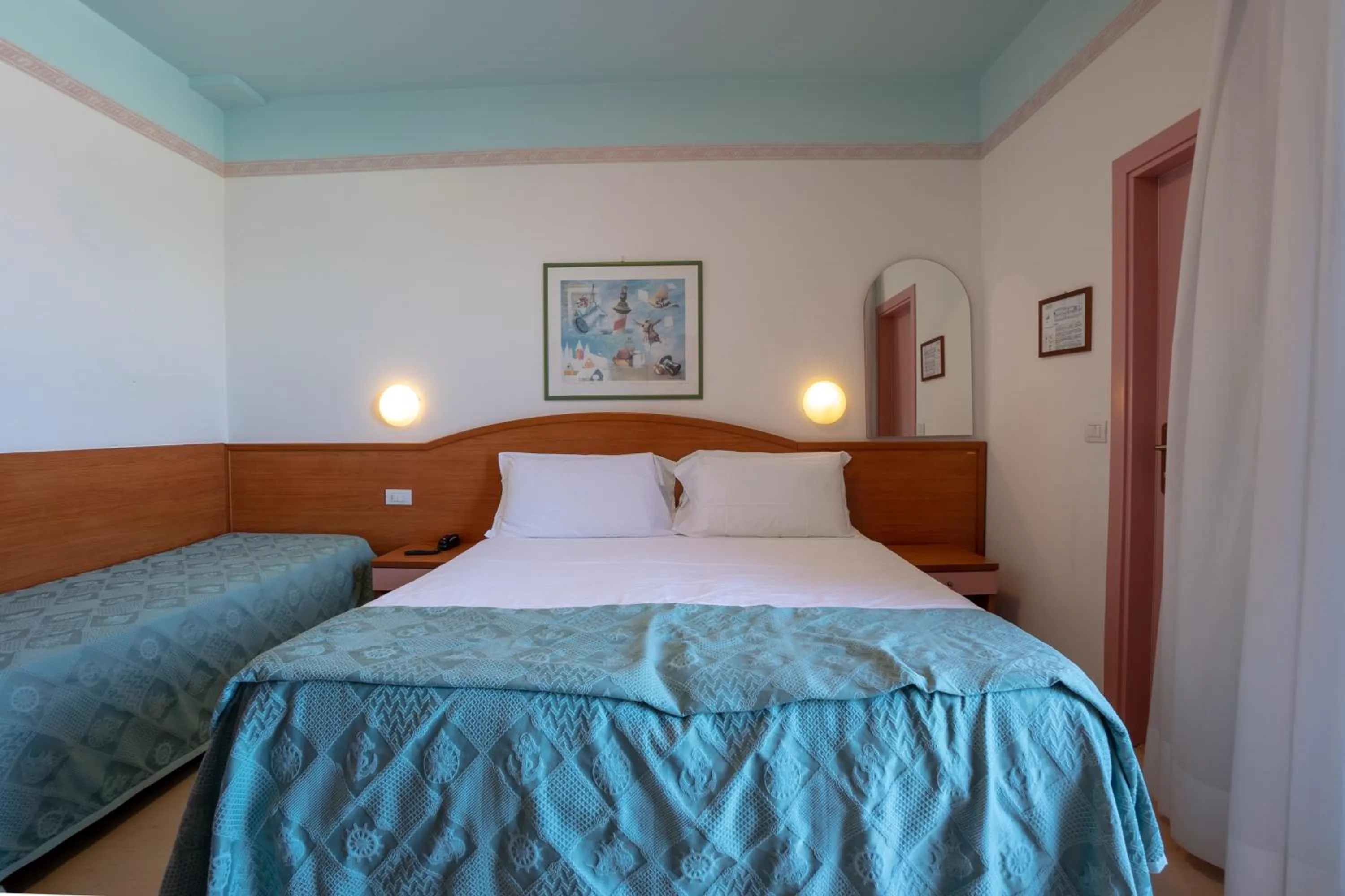 Quadruple Room in Hotel Lungomare