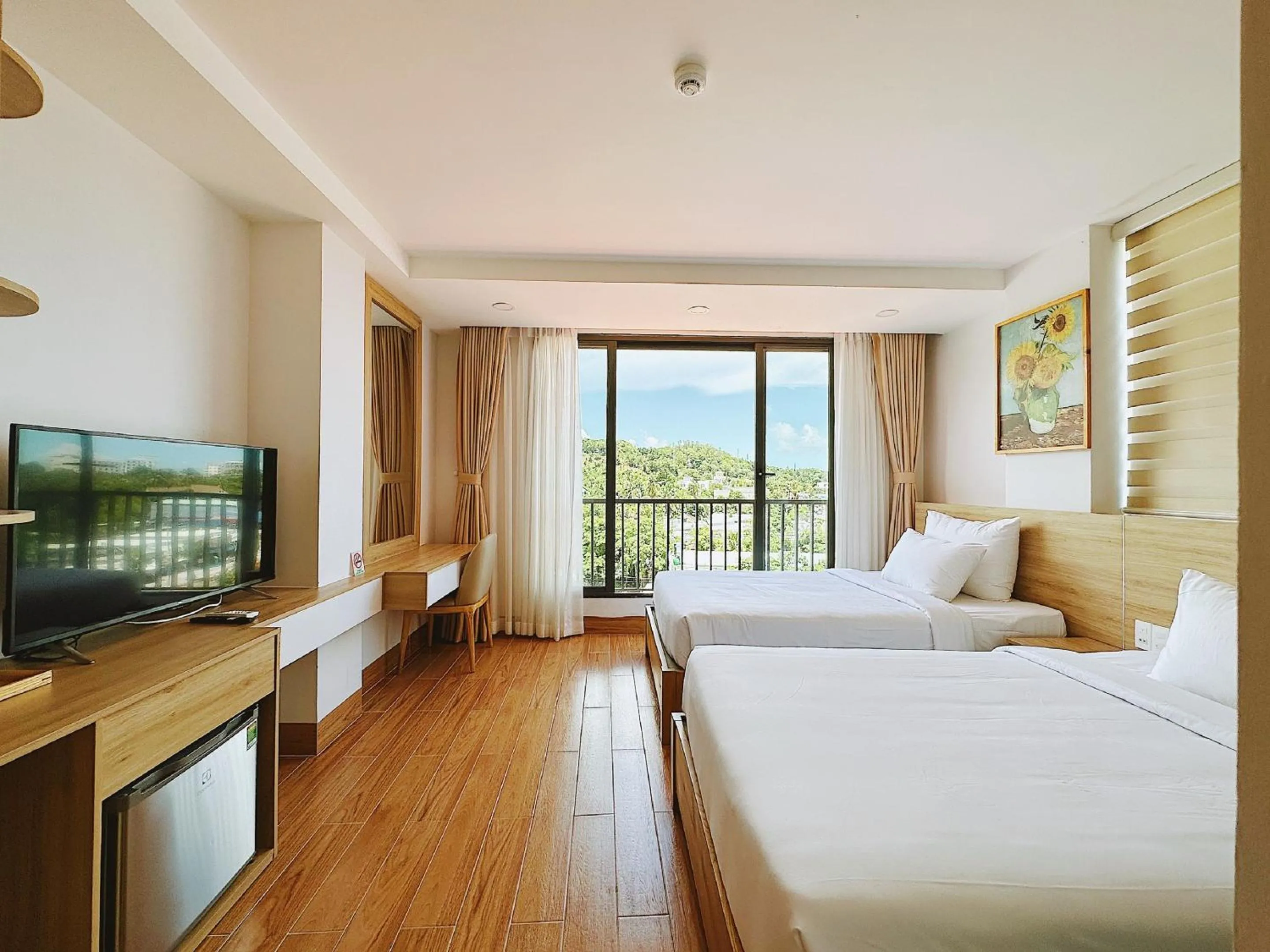 Twin Room with Balcony in Rosetta Hotel Phu Quoc