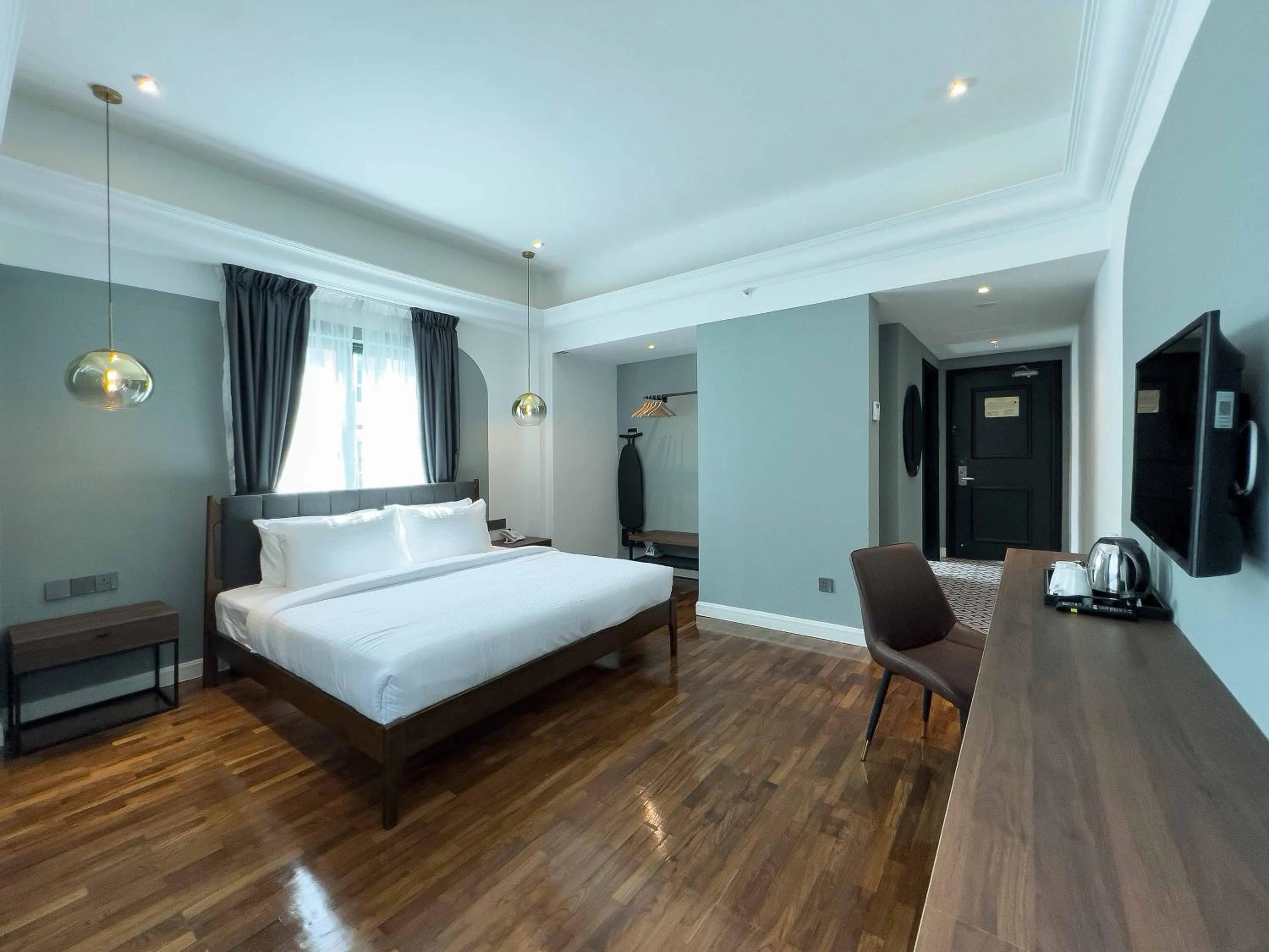 Deluxe King Room in Hotel Seri Costa