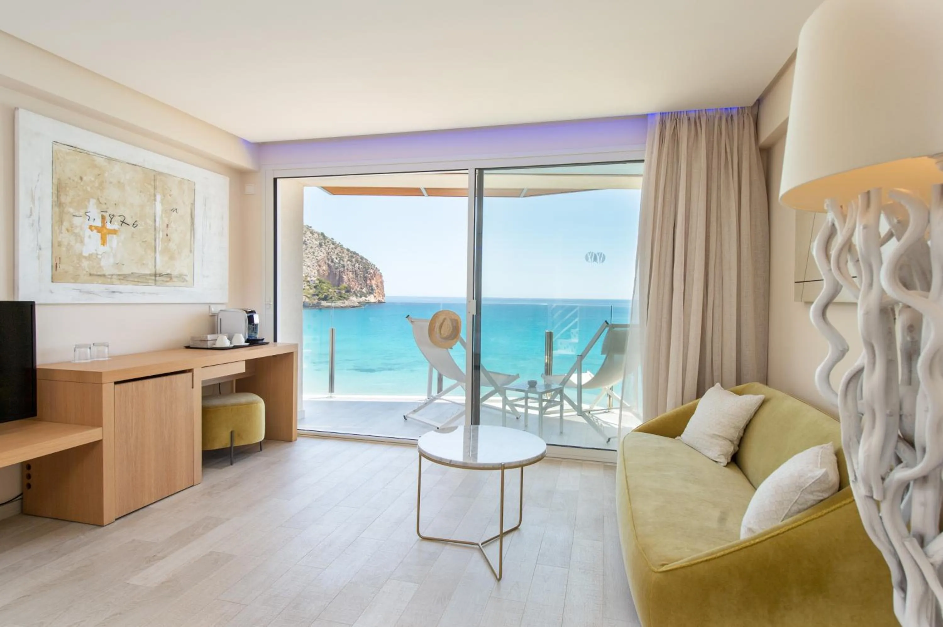 Superior Junior Suite in Melbeach Hotel & Spa - Adults Only