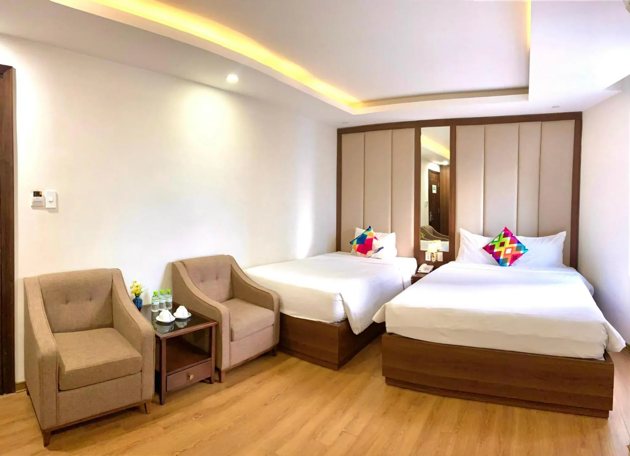 Triple Room with City View in Pariat River Front Hotel