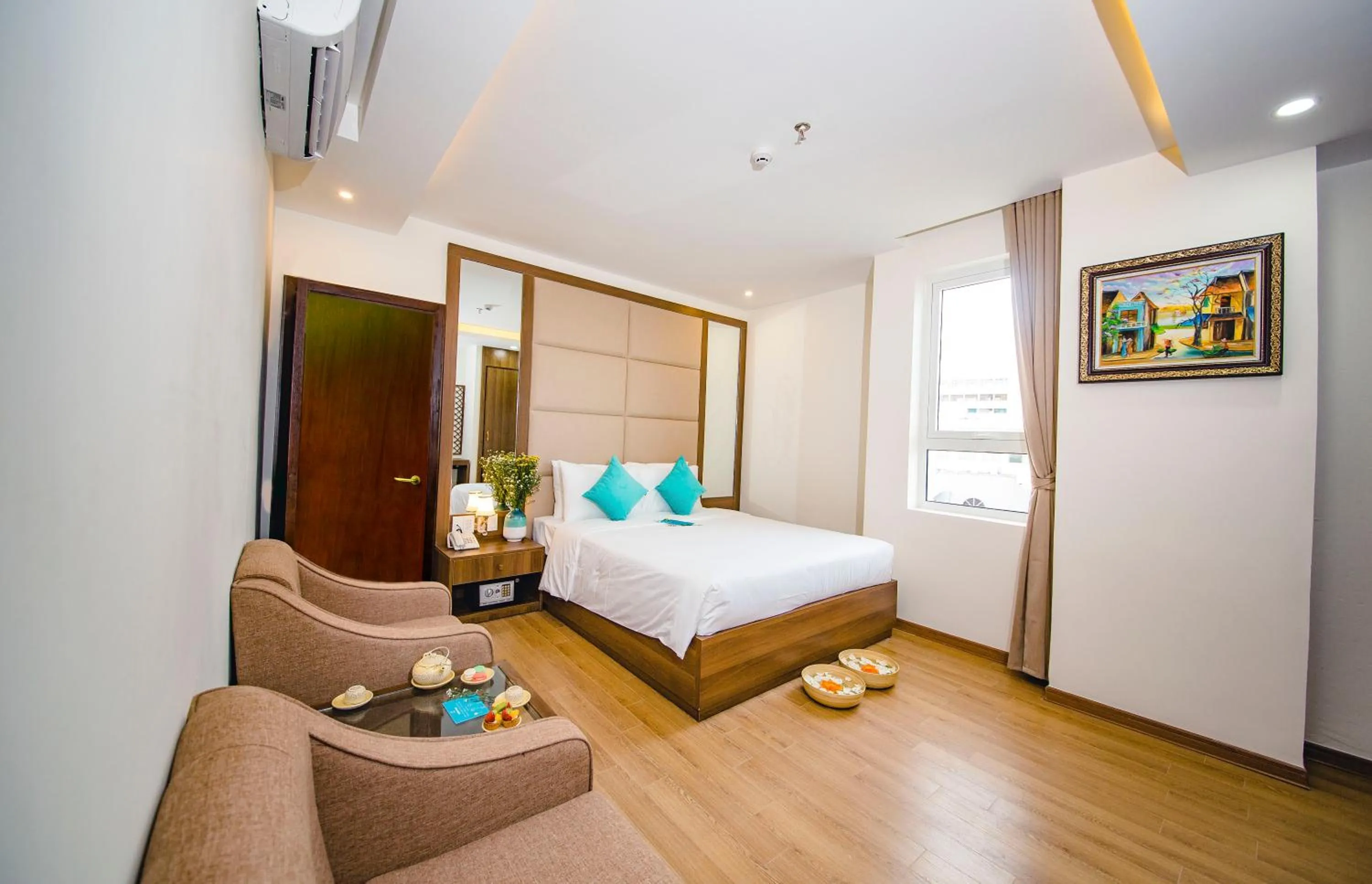 Deluxe Double Room in Pariat River Front Hotel