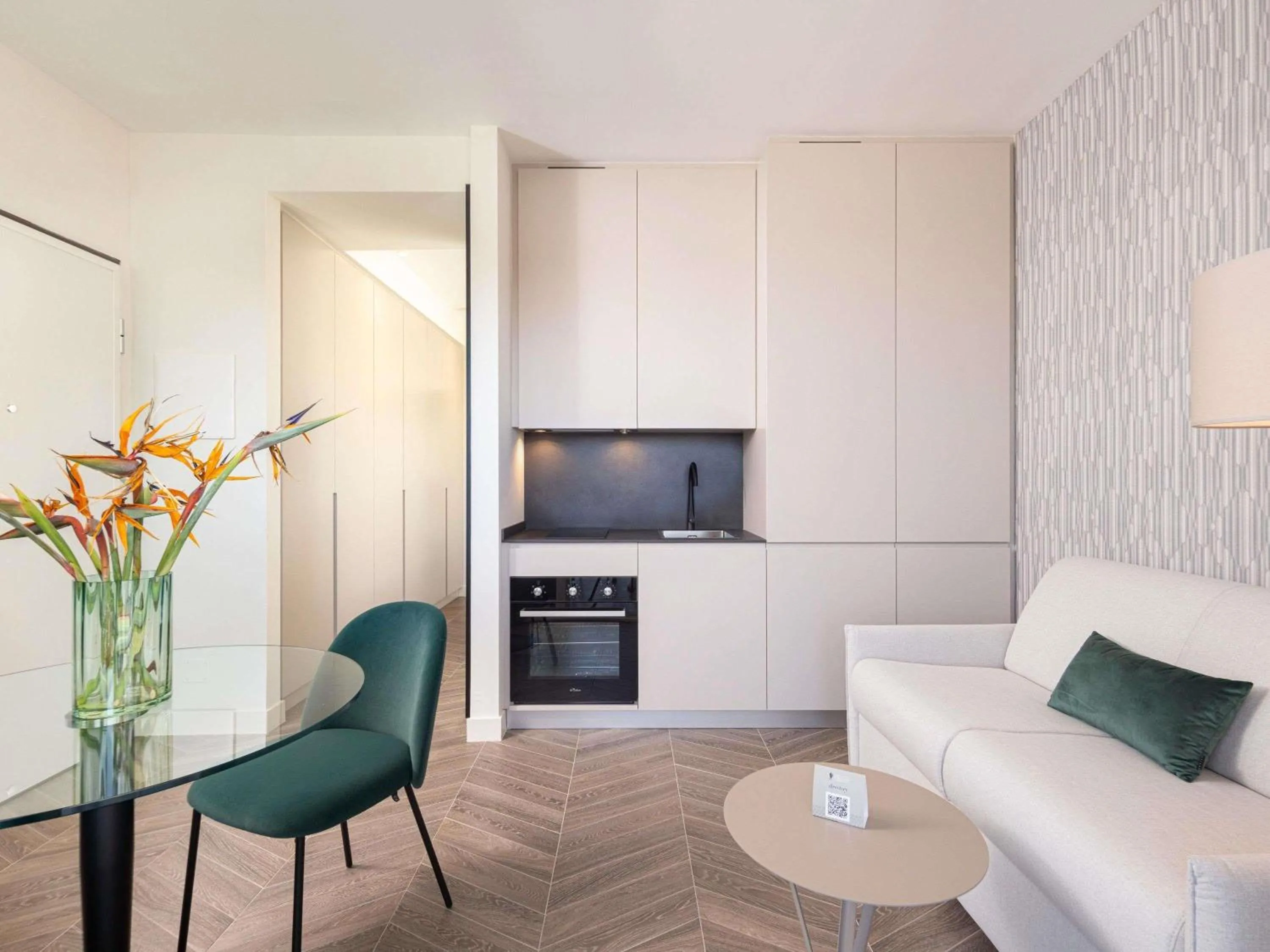 Deluxe Apartment - Separate Building in Mercure Villa Romanazzi Carducci Bari