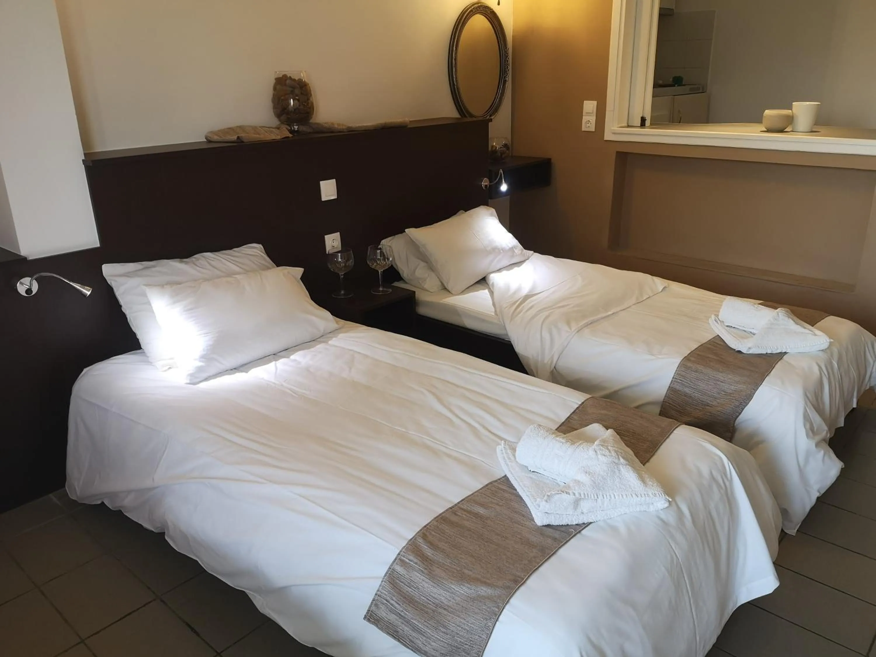 Quintuple Room (5 Adults) in Mediterranean Blue